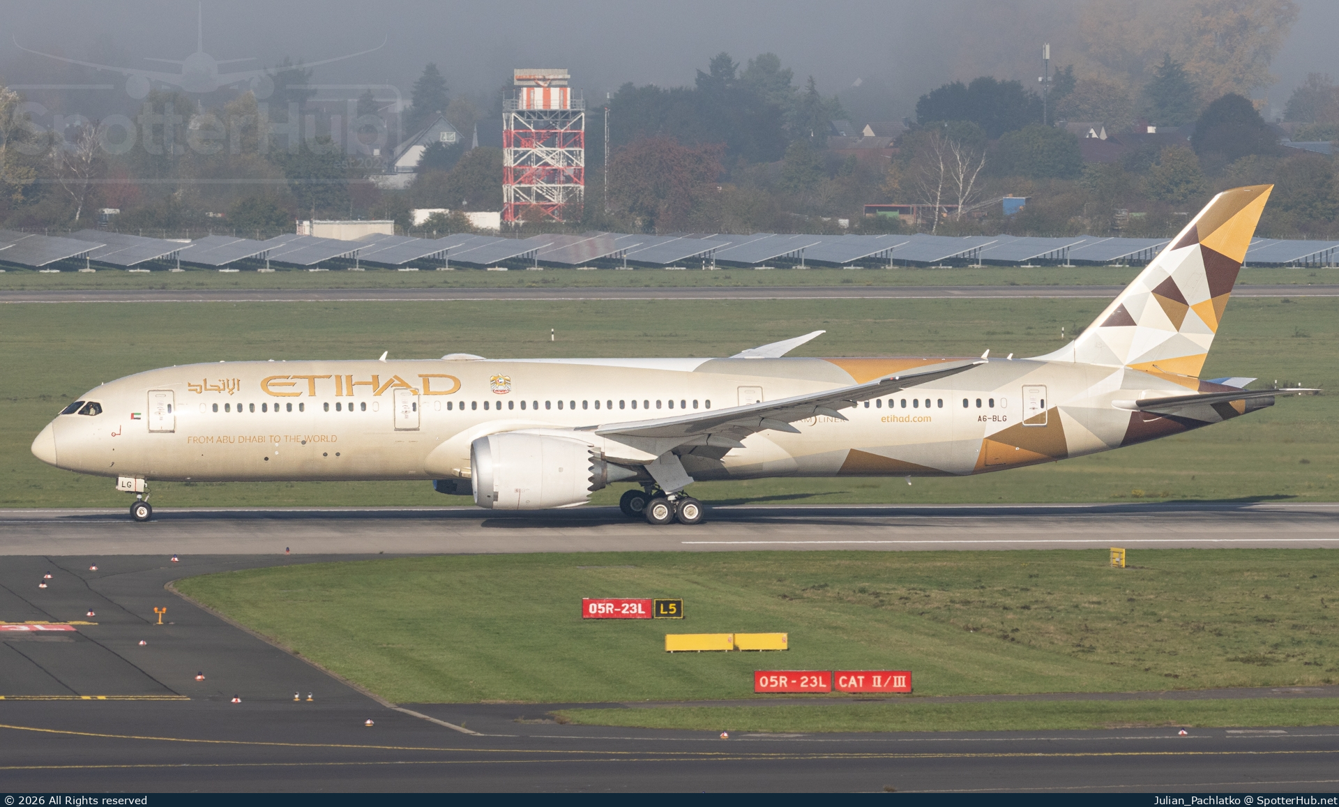 Photo of A6-BLG - Boeing 787-9 Dreamliner operated by Etihad Airways