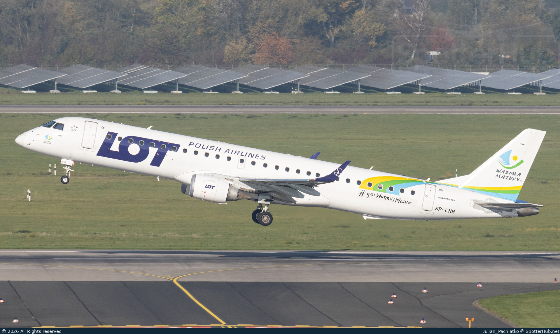 Photo of SP-LNM - Embraer ERJ-195AR operated by LOT Polish Airlines