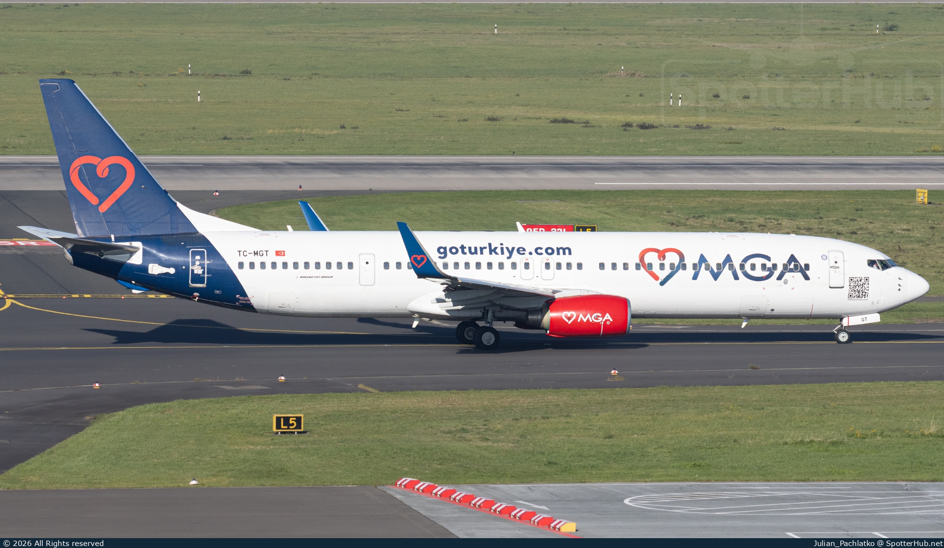 Photo of TC-MGT - Boeing 737-9GP(ER) operated by Mavi Gök Airlines