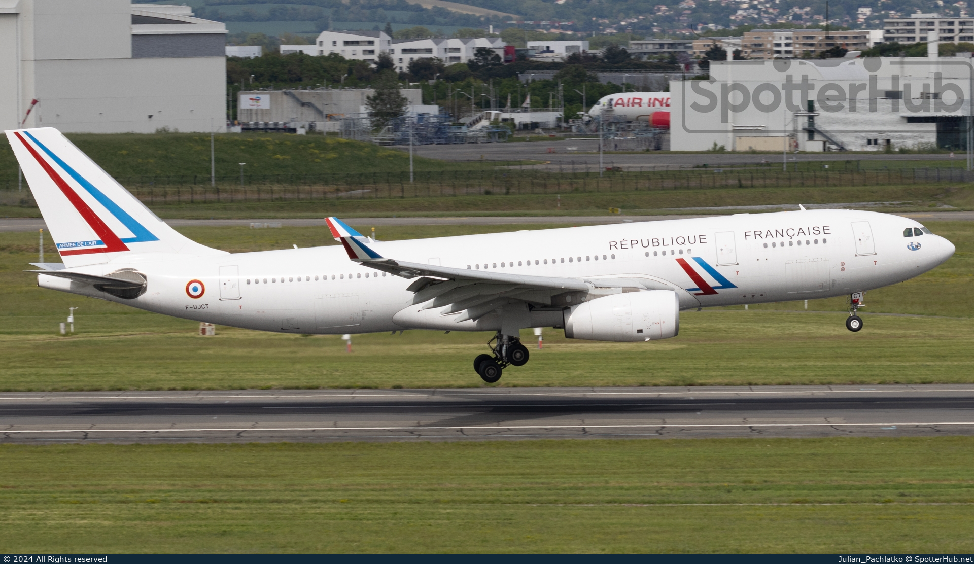 Photo of F-UJCT - Airbus A330-243 operated by Government of France