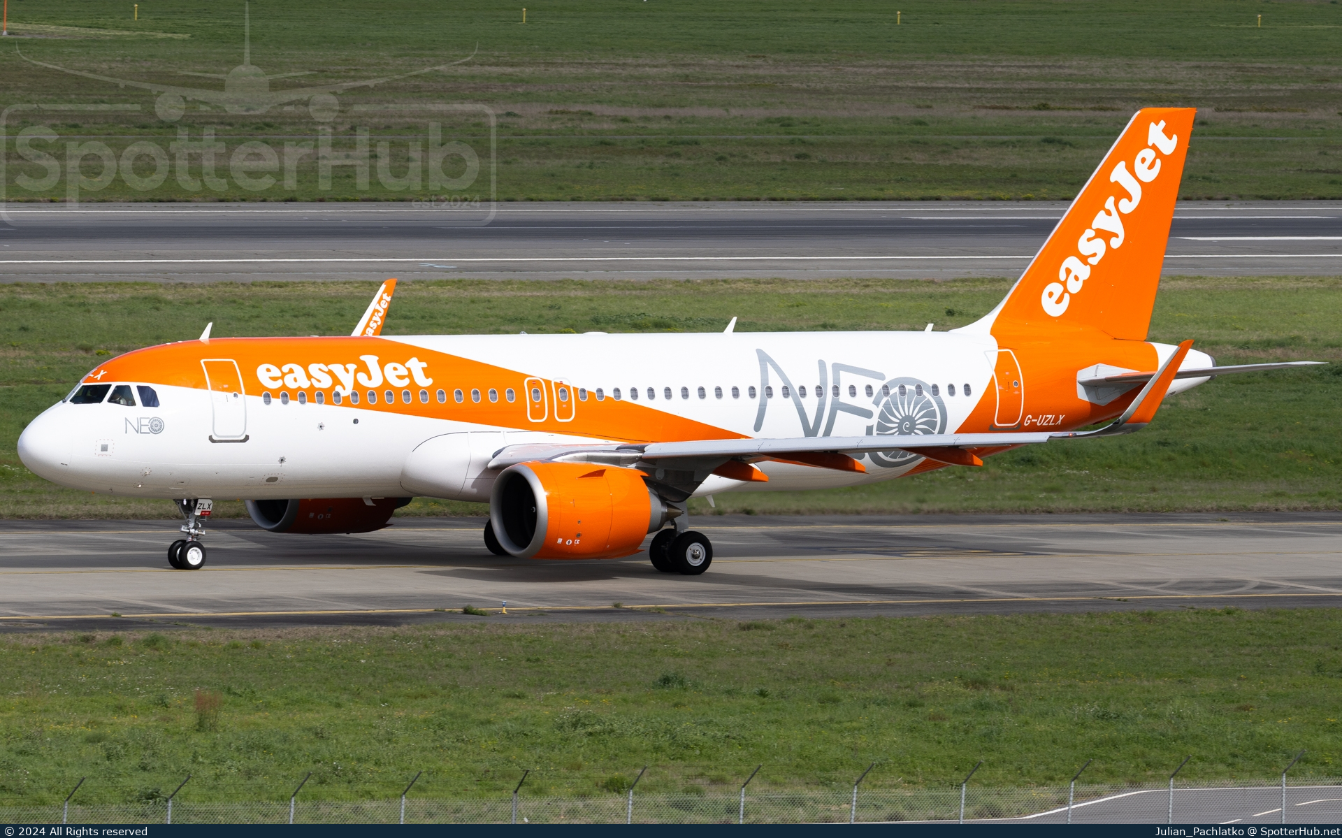 Photo of G-UZLX - Airbus A320-251N operated by easyJet