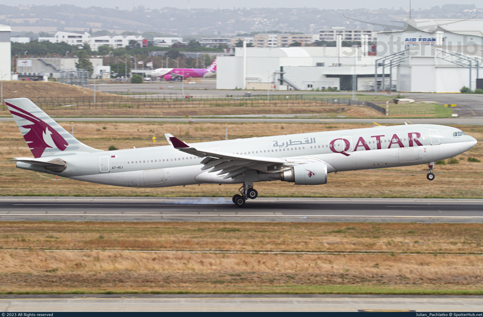 Photo of A7-AEJ - Airbus A330-302 operated by Qatar Airways