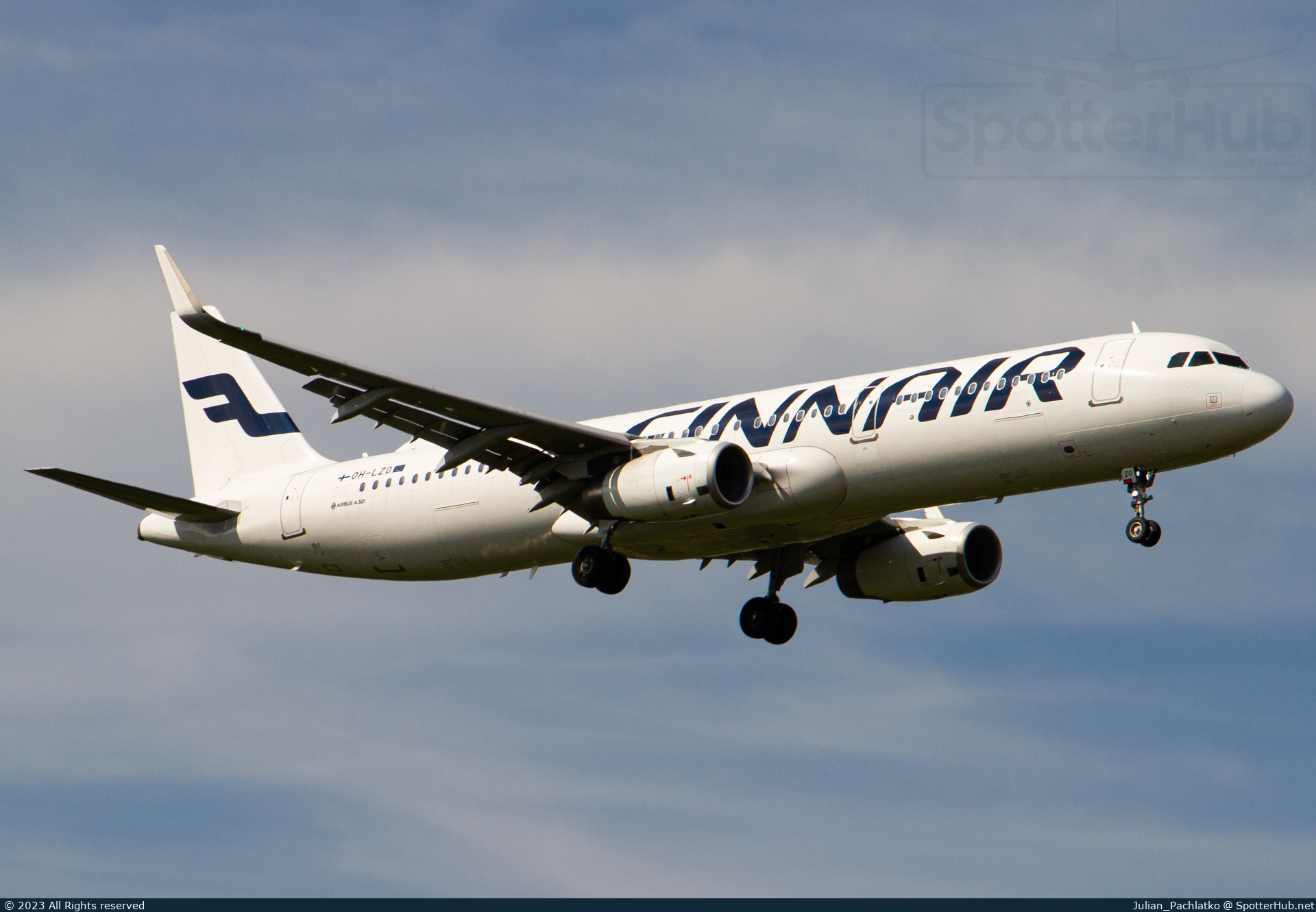 Photo of OH-LZO - Airbus A321-231 operated by Finnair