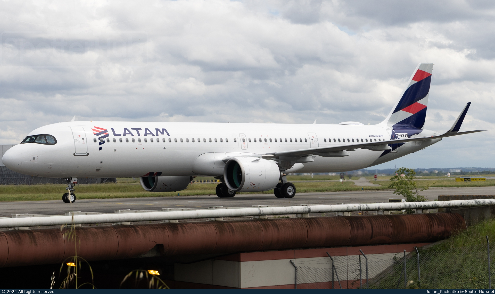 Photo of F-WWAM - Airbus A321-271NX operated by LATAM Airlines Brasil