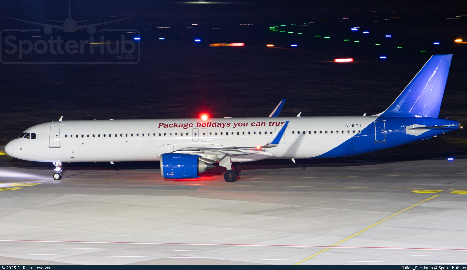 Photo of G-HLYJ - Airbus A321-251NX operated by Jet2