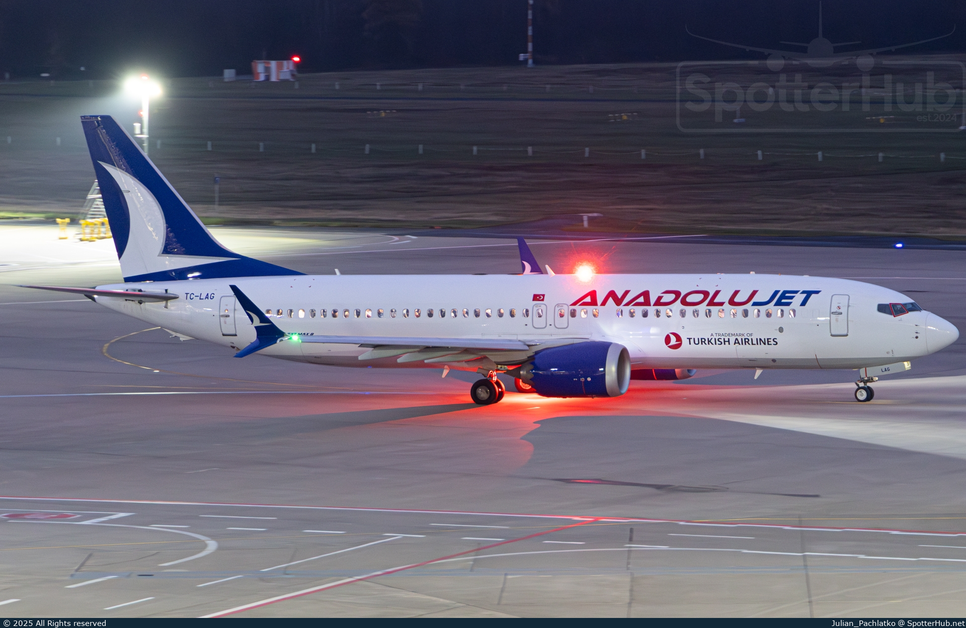 Photo of TC-LAG - Boeing 737 MAX 8 operated by AnadoluJet
