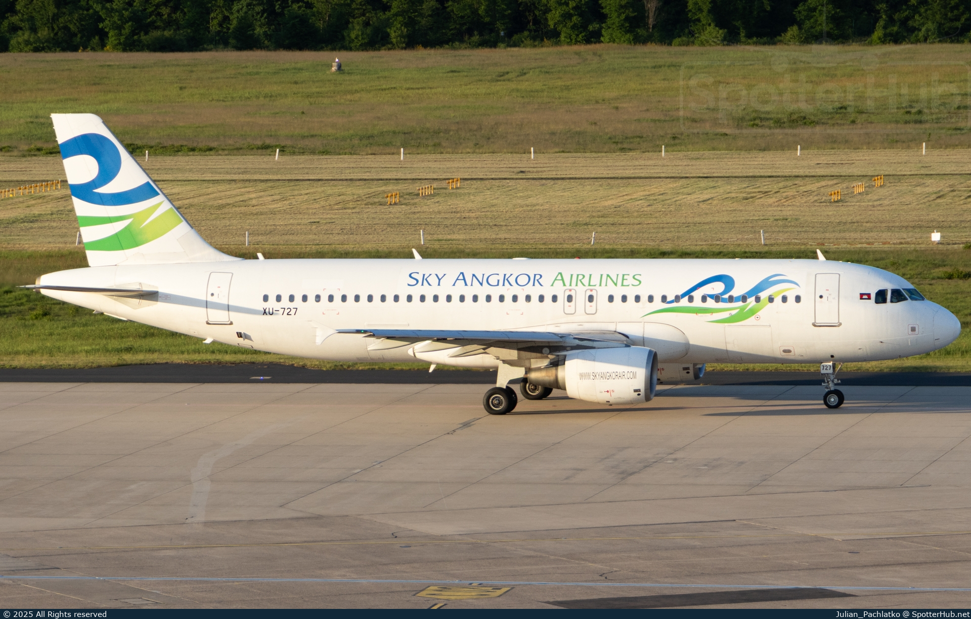 Photo of XU-727 - Airbus A320-214 operated by Sky Angkor Airlines