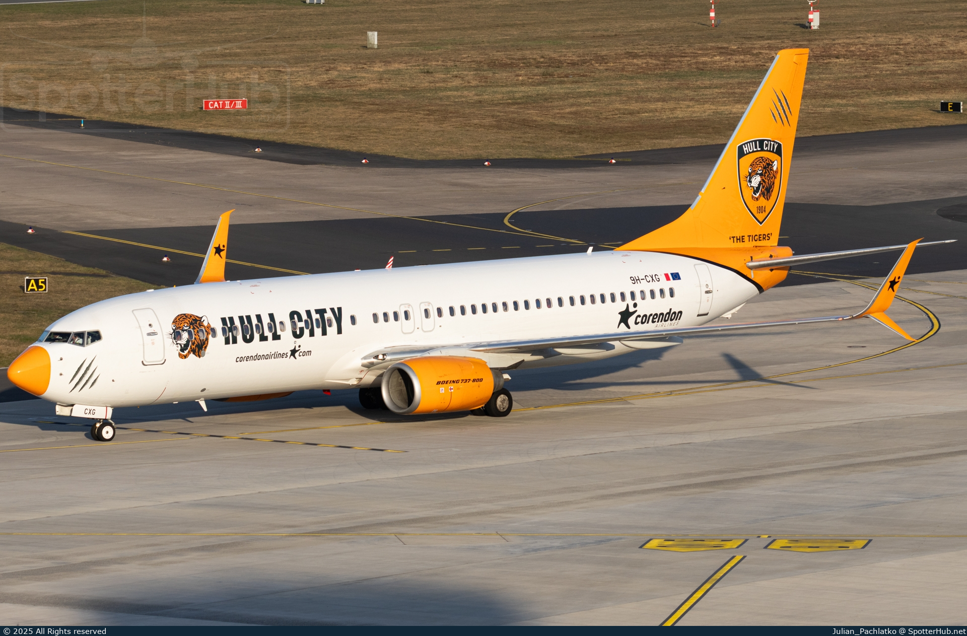 Photo of 9H-CXG - Boeing 737-8K5 operated by Corendon Airlines Europe