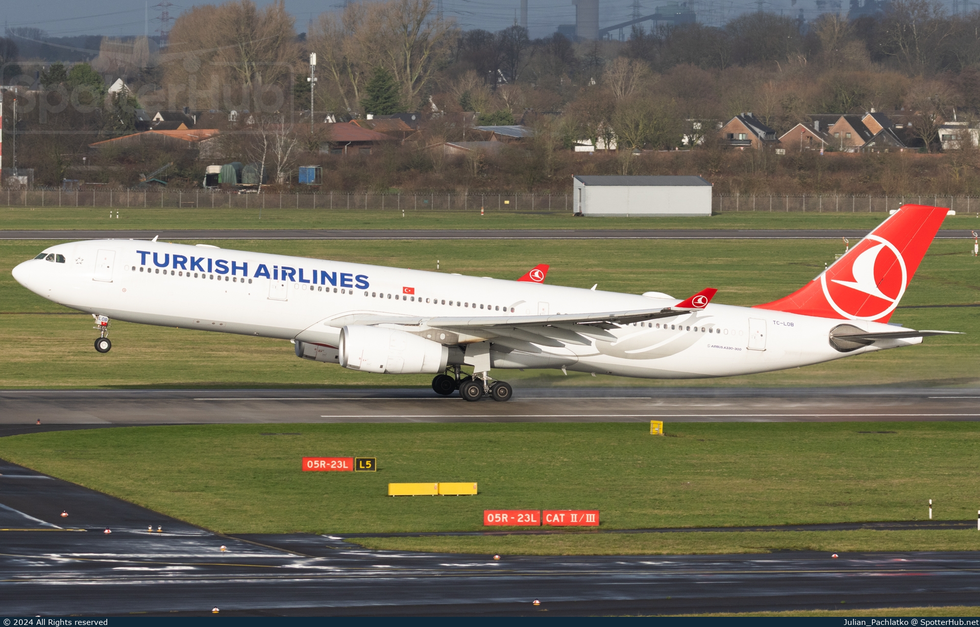Photo of TC-LOB - Airbus A330-343 operated by Turkish Airlines