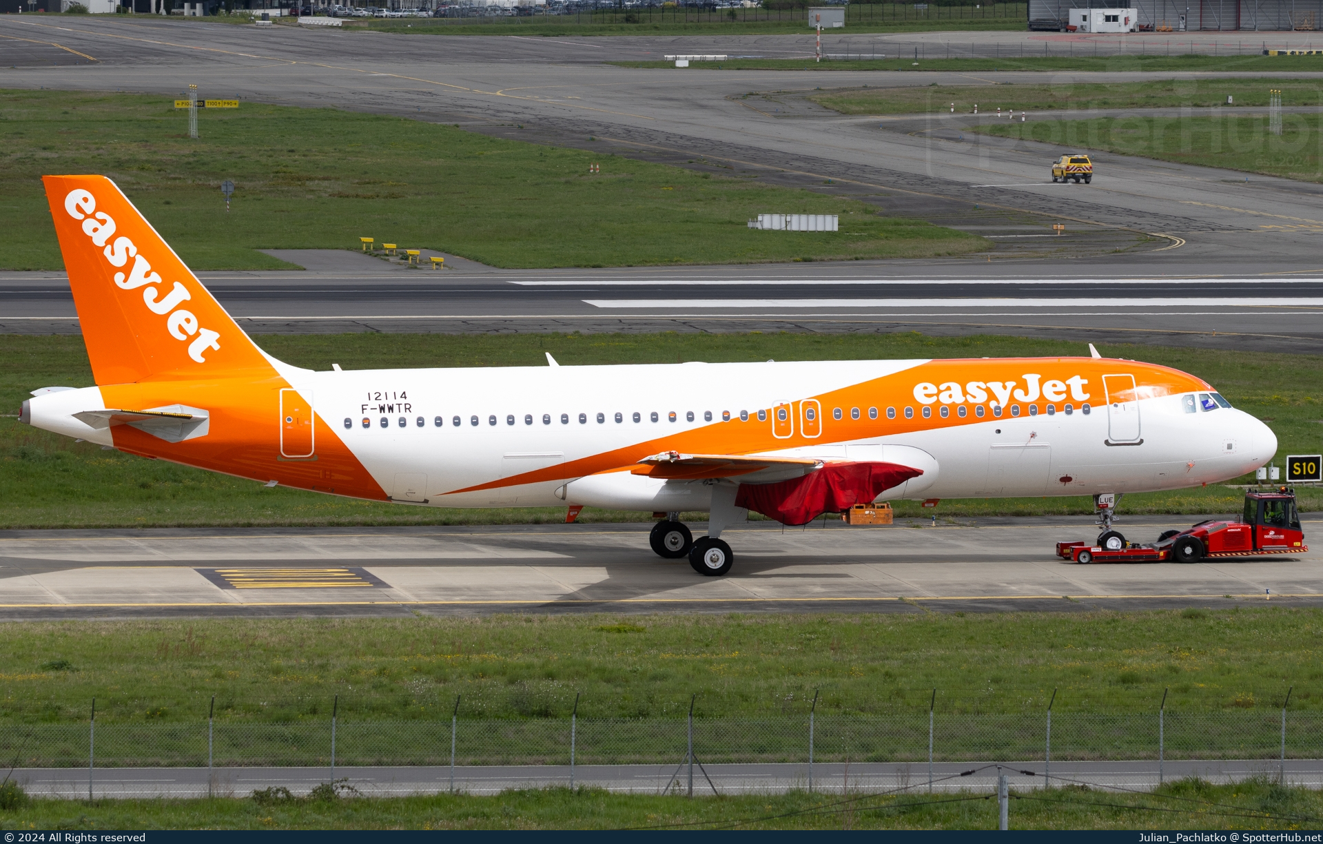 Photo of F-WWTR - Airbus A320-251N operated by easyJet Europe