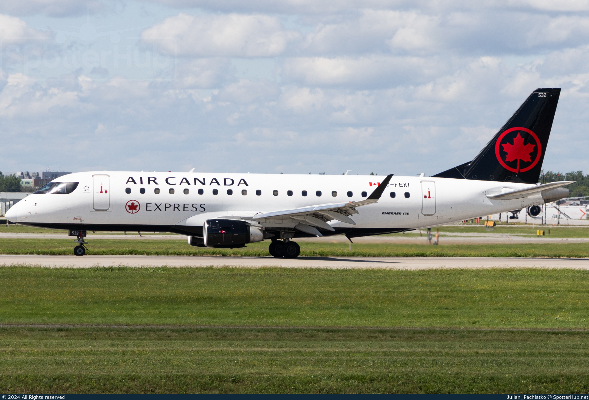 Photo of C-FEKI - Embraer ERJ-175SU operated by Air Canada Express (opb Jazz Air)