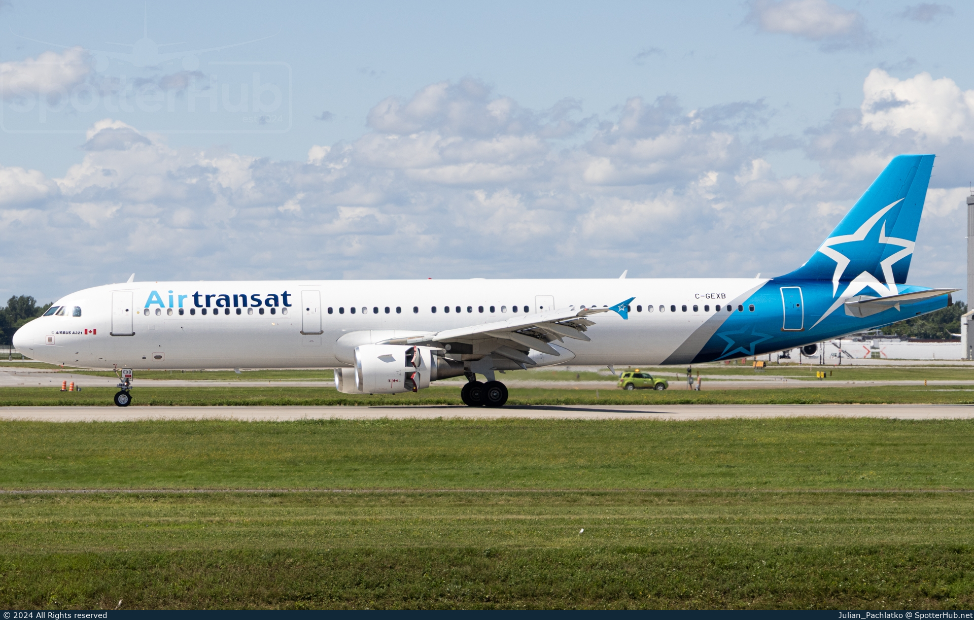 Photo of C-GEXB - Airbus A321-211 operated by Air Transat