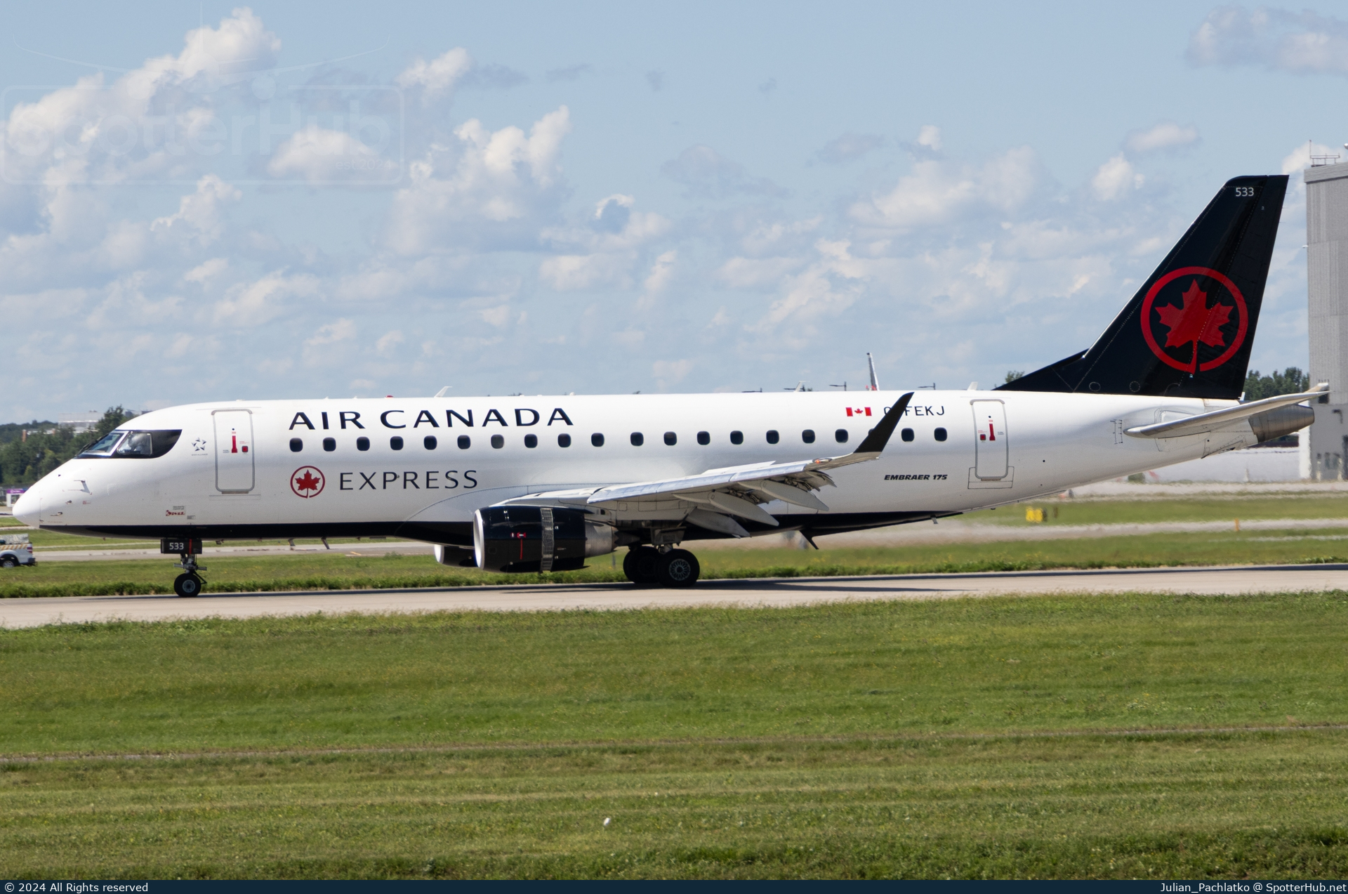 Photo of C-FEKJ - Embraer ERJ-175SU operated by Air Canada Express (opb Jazz Air)