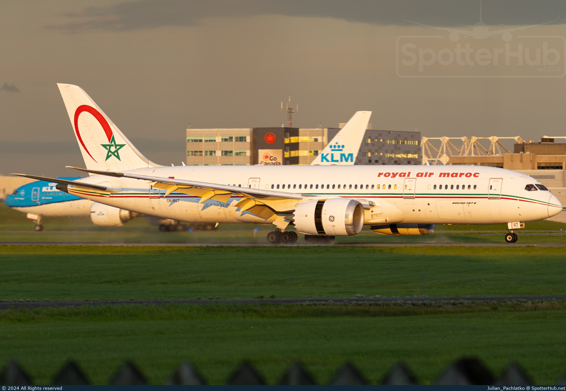 Photo of CN-RGT - Boeing 787-8 Dreamliner operated by Royal Air Maroc