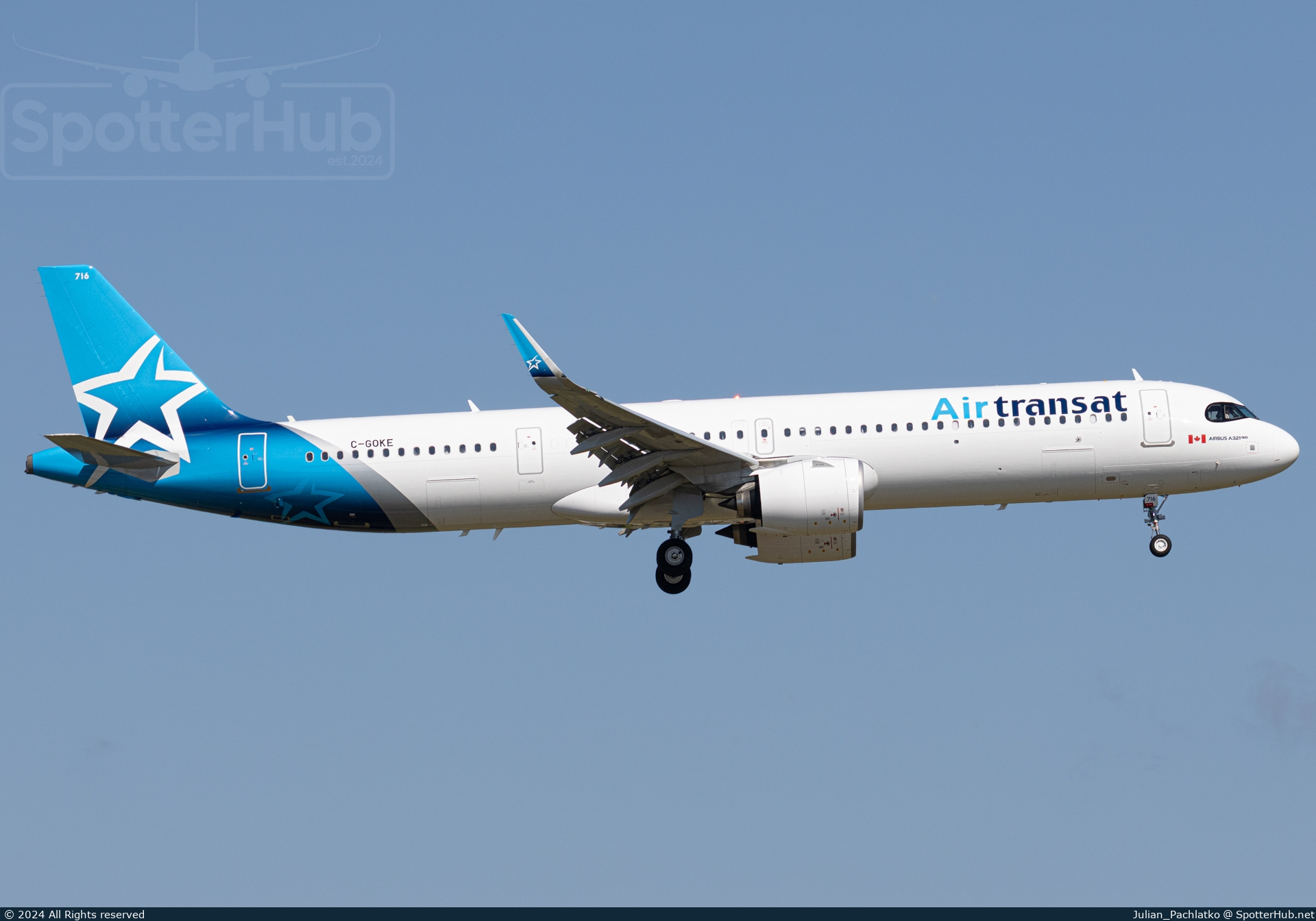 Photo of C-GOKE - Airbus A321-271NX operated by Air Transat