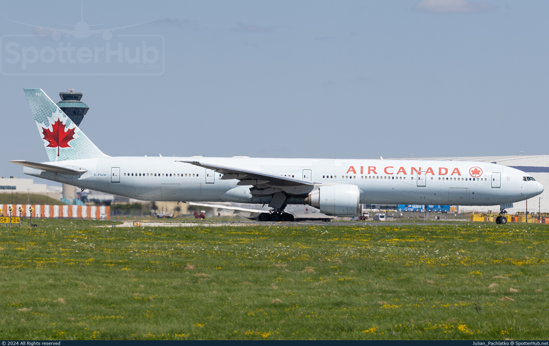 Photo of C-FIUW - Boeing 777-333(ER) operated by Air Canada