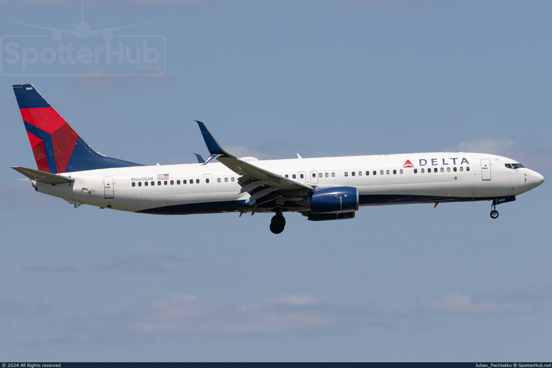 Photo of N869DN - Boeing 737-932(ER) operated by Delta Air Lines