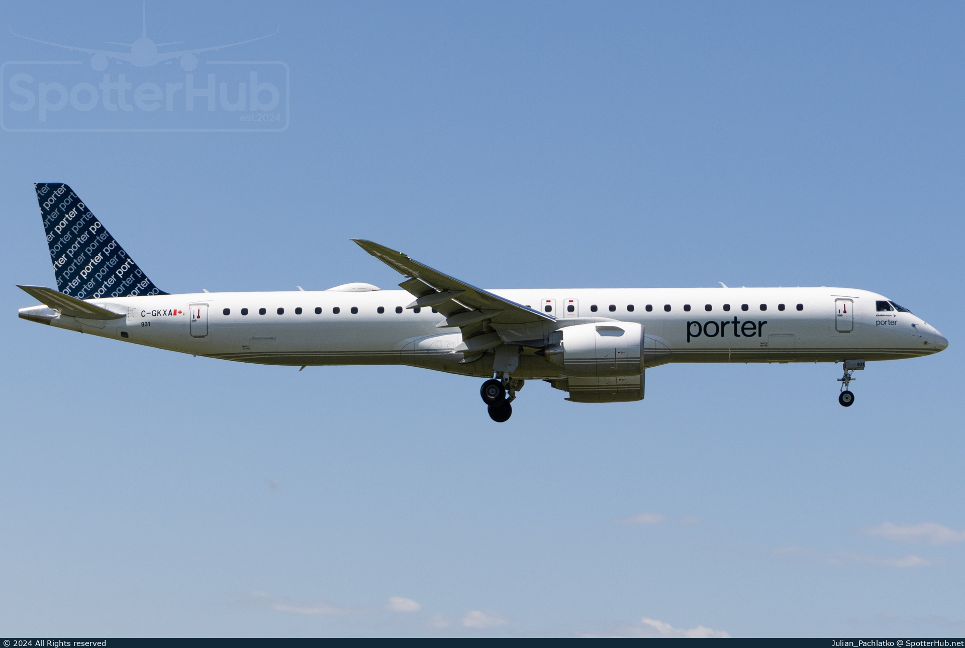 Photo of C-GKXA - Embraer ERJ-195-E2 operated by Porter Airlines
