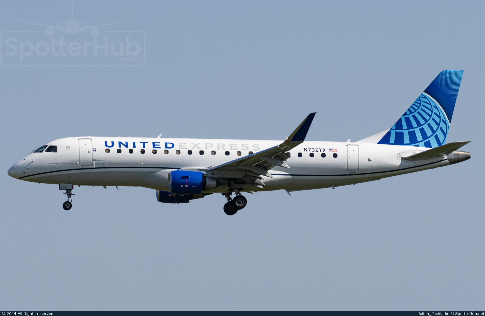 Photo of N732YX - Embraer ERJ-175LR operated by United Express (opb Republic Airways)