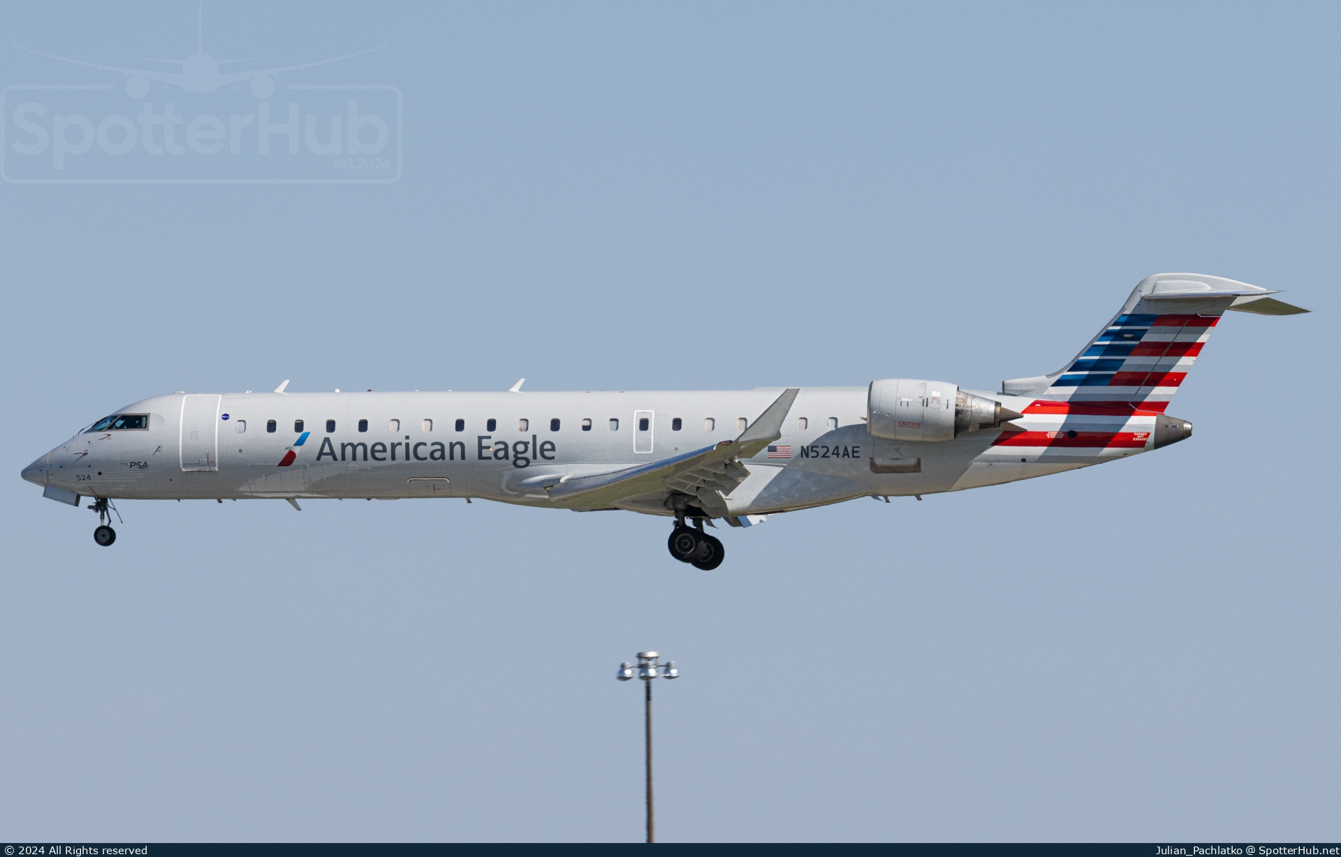 Photo of N524AE - Bombardier CRJ-701ER operated by American Eagle (opb PSA Airlines)