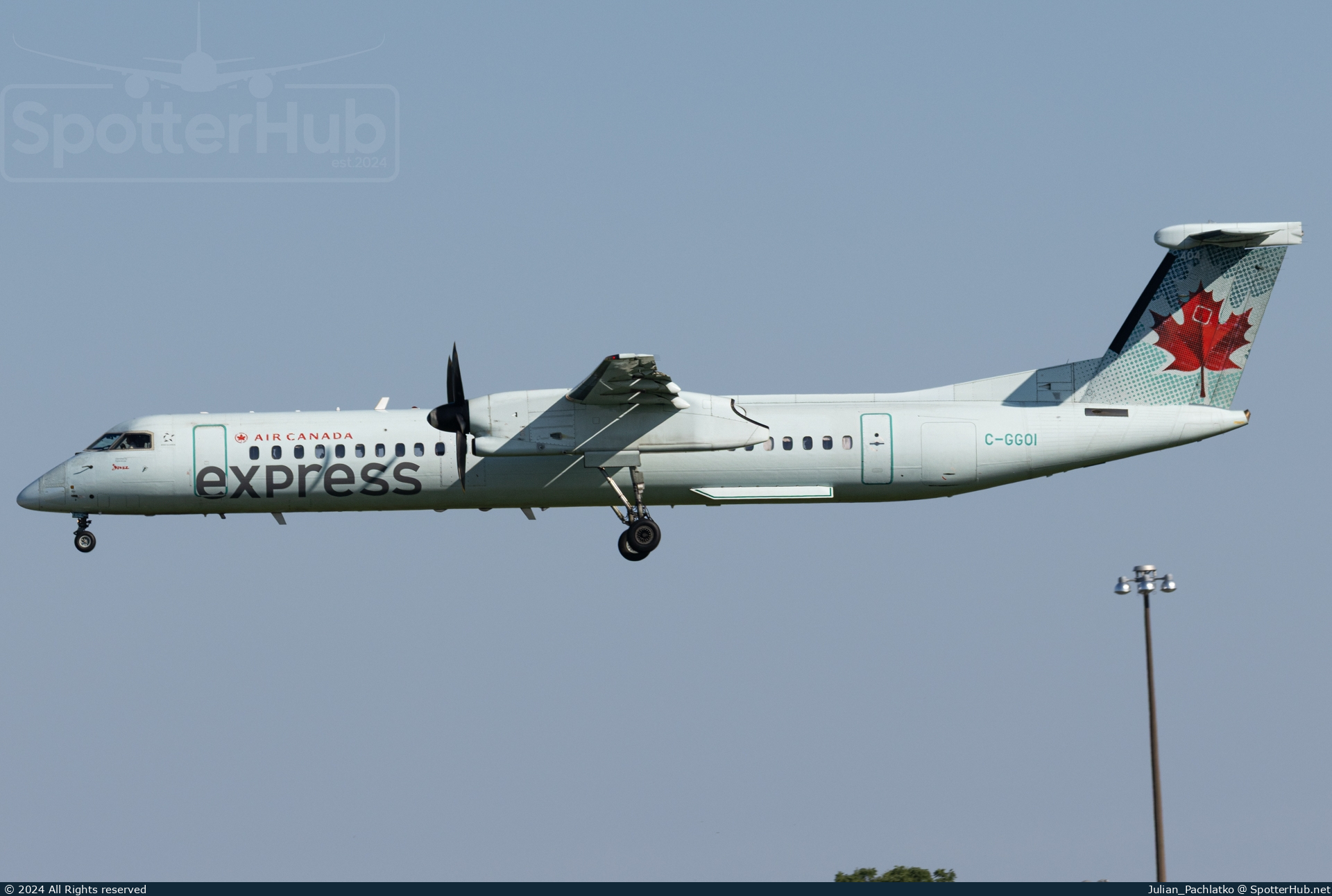 Photo of C-GGOI - Bombardier DHC-8-402 Dash 8 Q400 operated by Air Canada Express (opb Jazz Air)