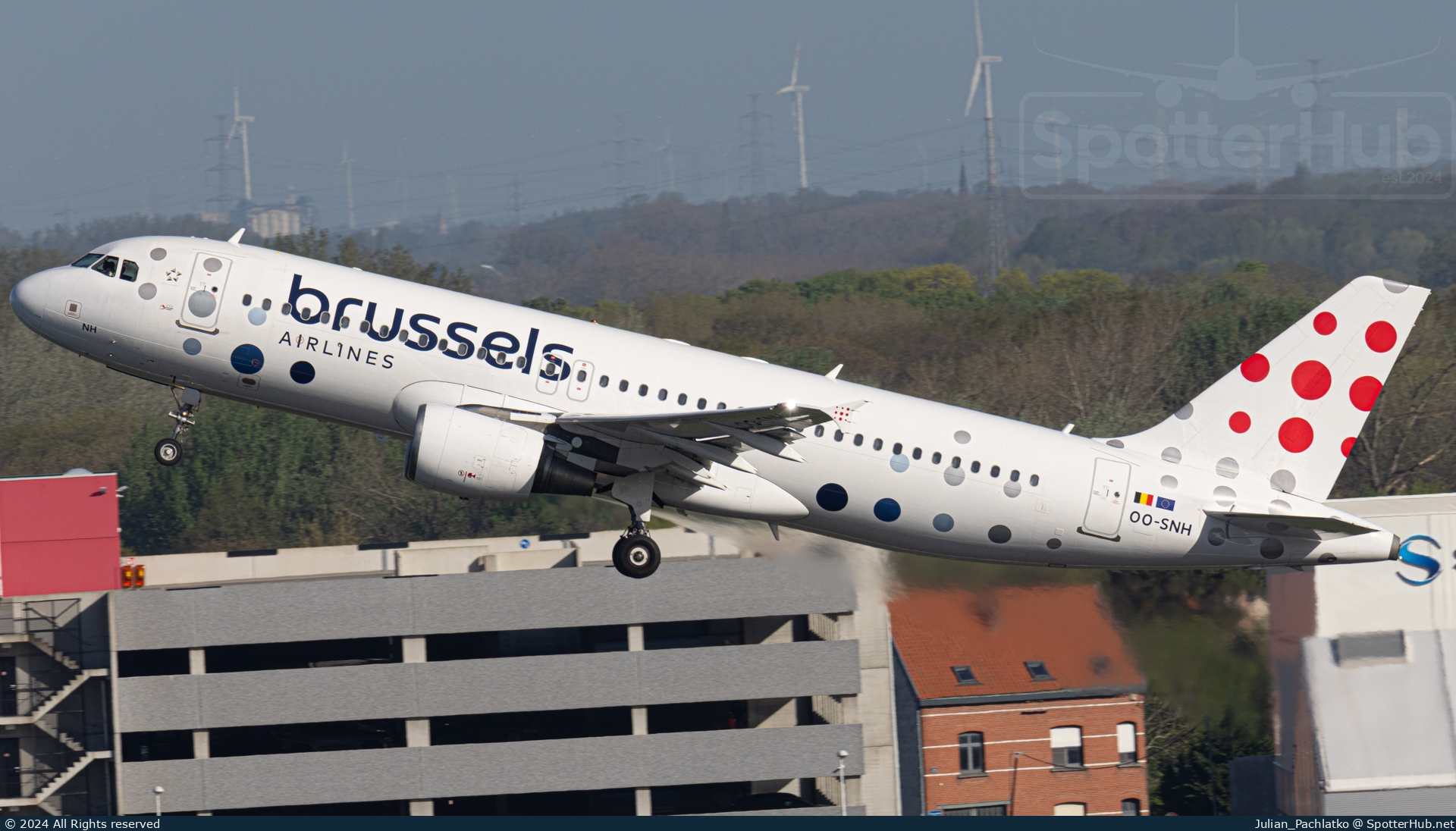 Photo of OO-SNH - Airbus A320-214 operated by Brussels Airlines