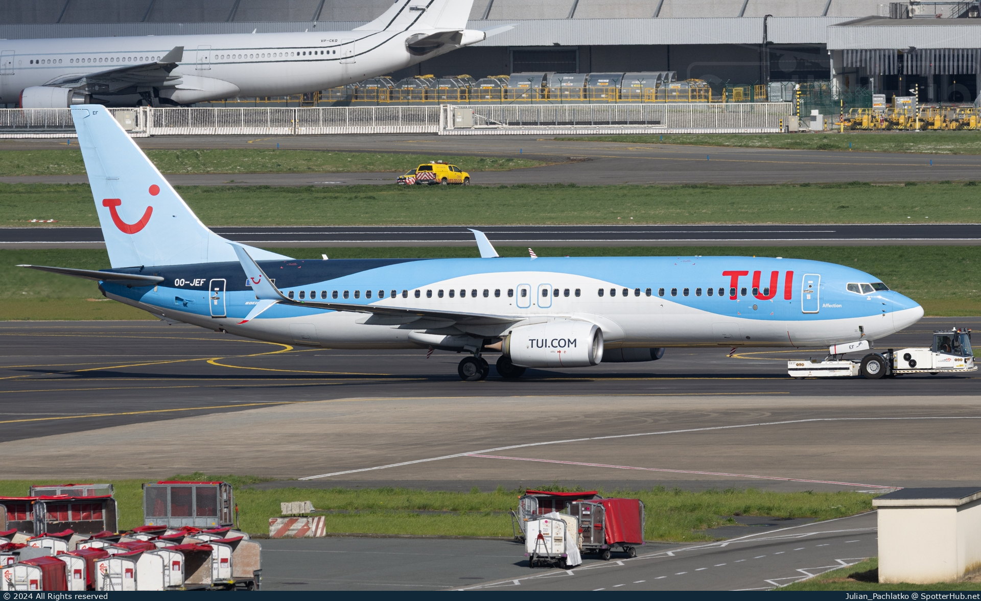Photo of OO-JEF - Boeing 737-8K5 operated by TUI Airlines Belgium