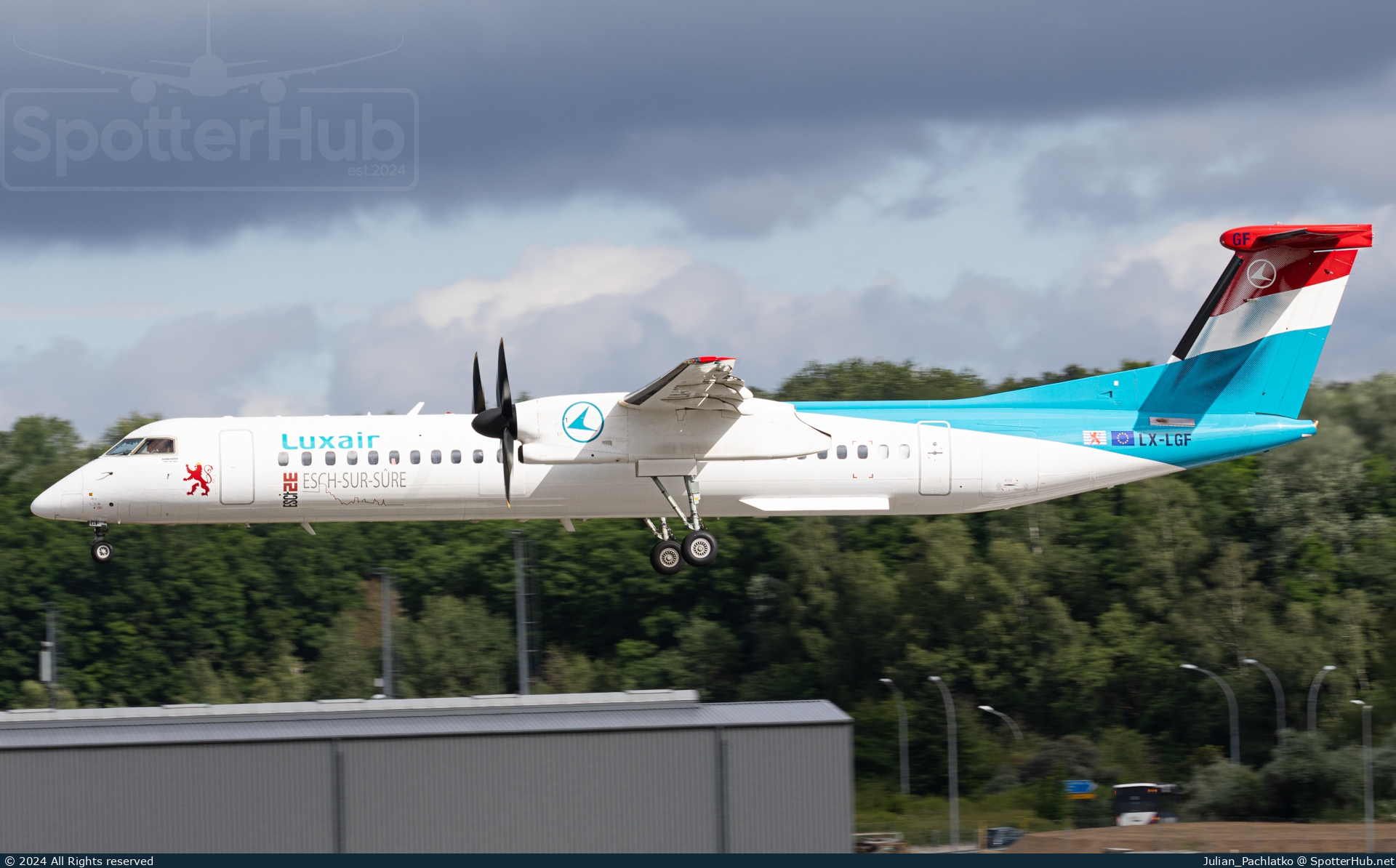 Photo of LX-LGF - Bombardier DHC-8-402 Dash 8 Q400 operated by Luxair