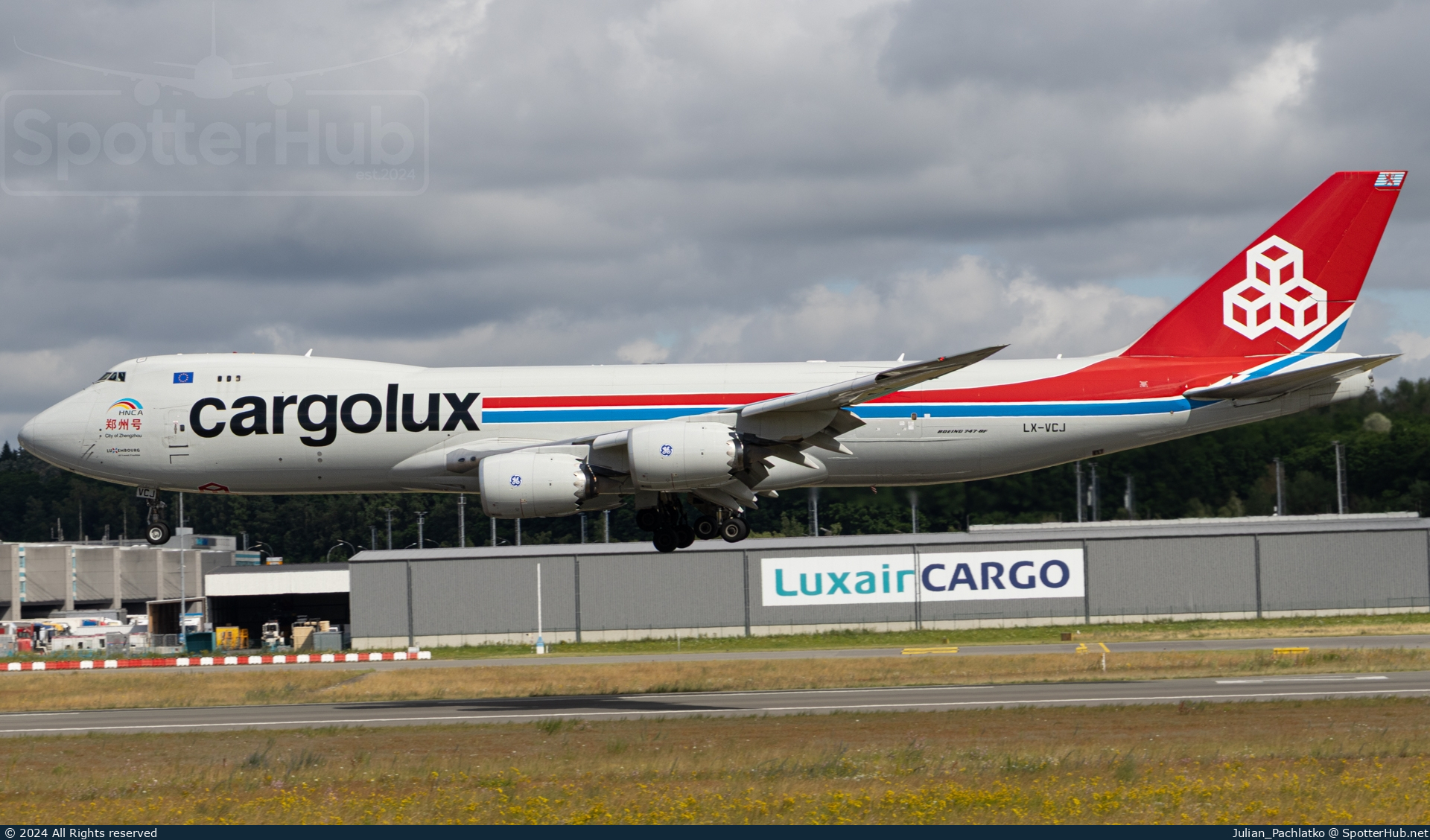 Photo of LX-VCJ - Boeing 747-8R7F operated by Cargolux