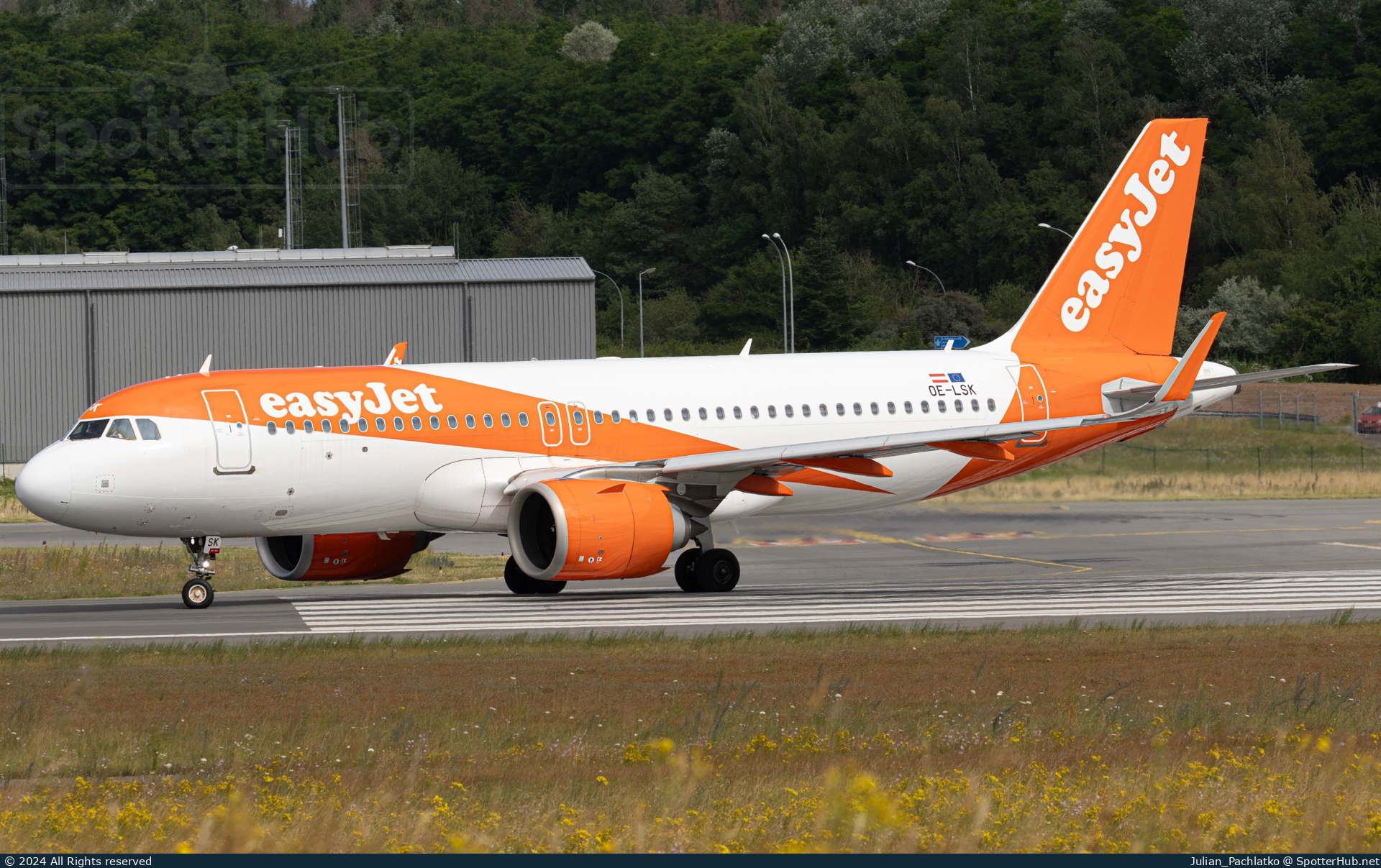 Photo of OE-LSK - Airbus A320-251N operated by easyJet Europe