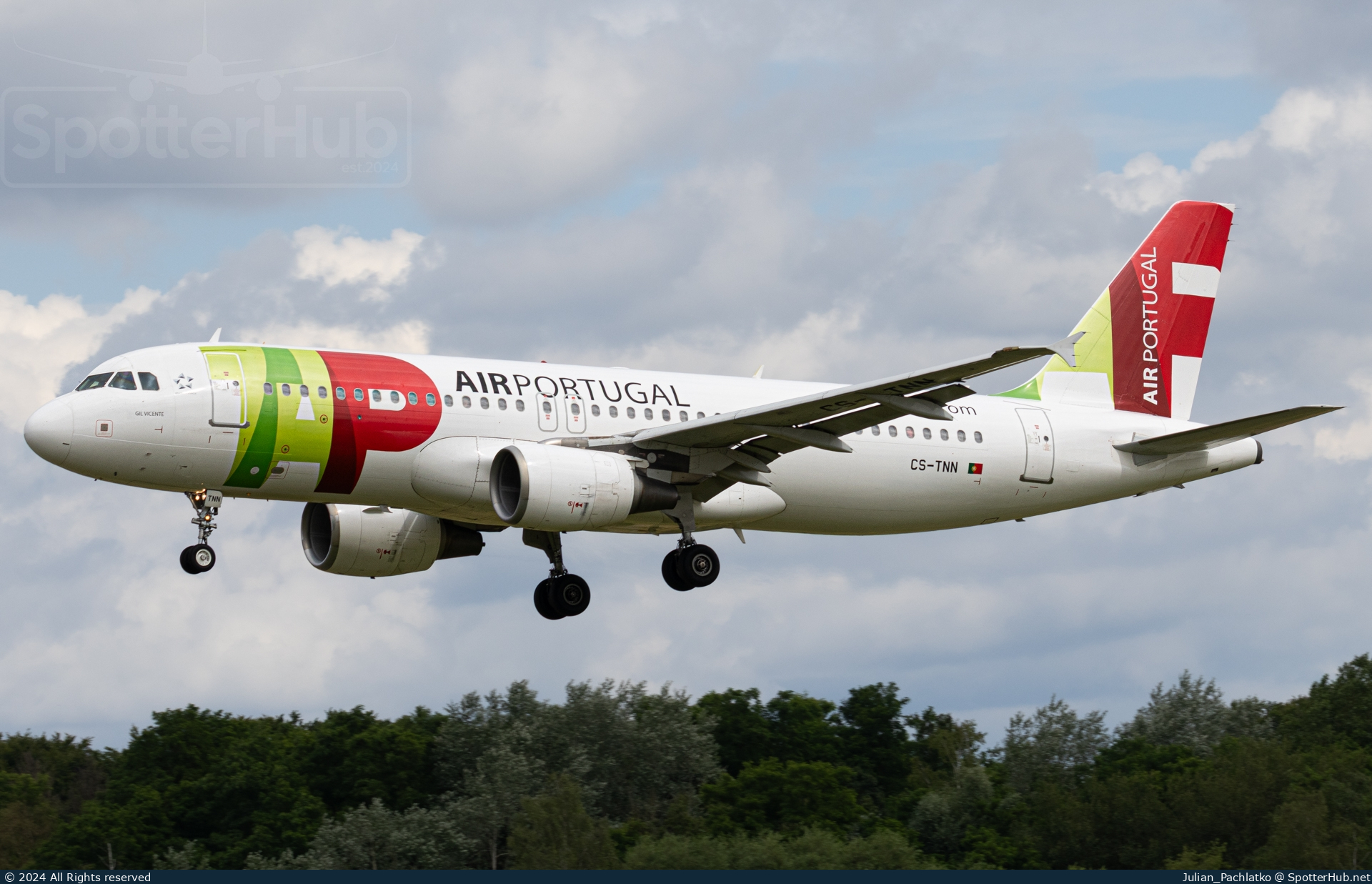 Photo of CS-TNN - Airbus A320-214 operated by TAP Air Portugal