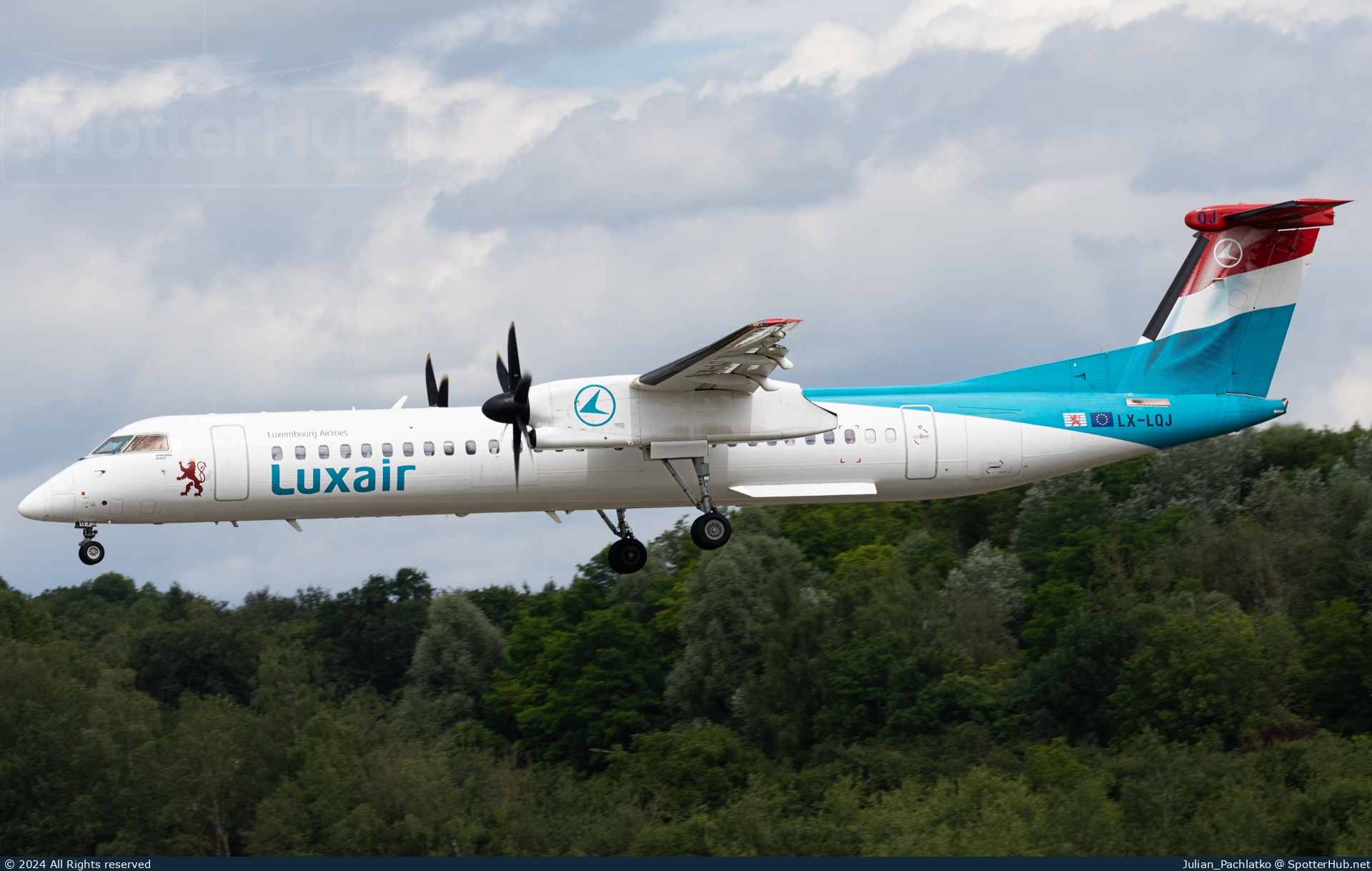 Photo of LX-LQJ - Bombardier DHC-8-402 Dash 8 Q400 operated by Luxair