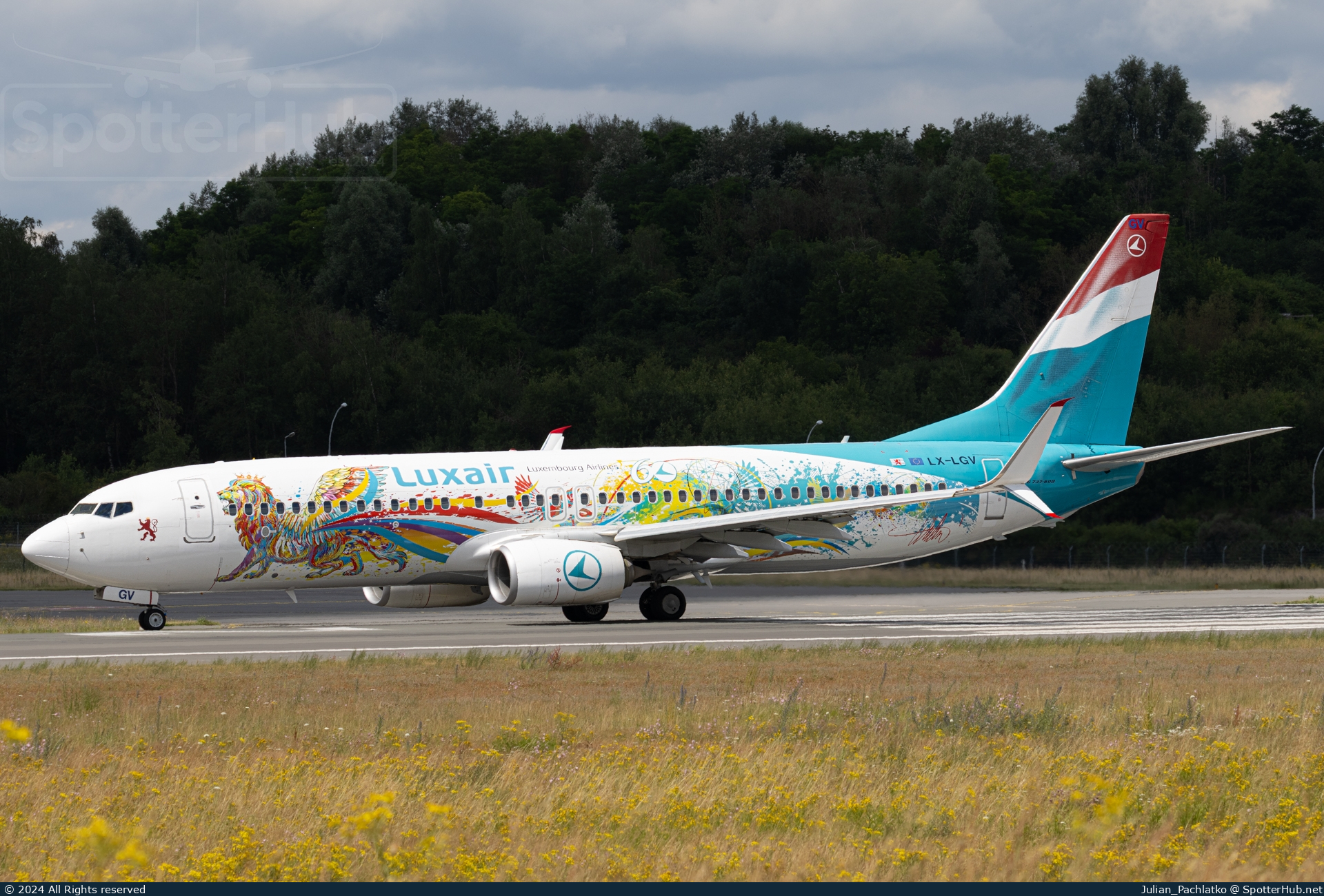 Photo of LX-LGV - Boeing 737-8C9 operated by Luxair