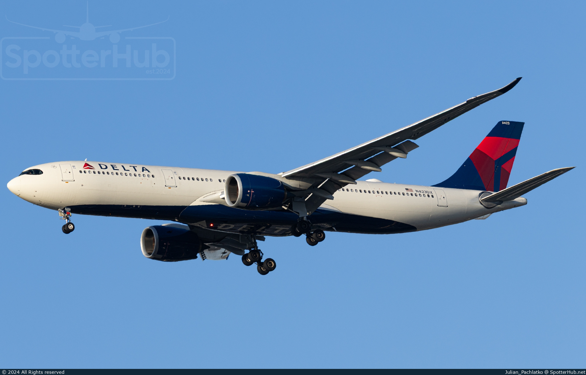 Photo of N423DX - Airbus A330-941 operated by Delta Air Lines