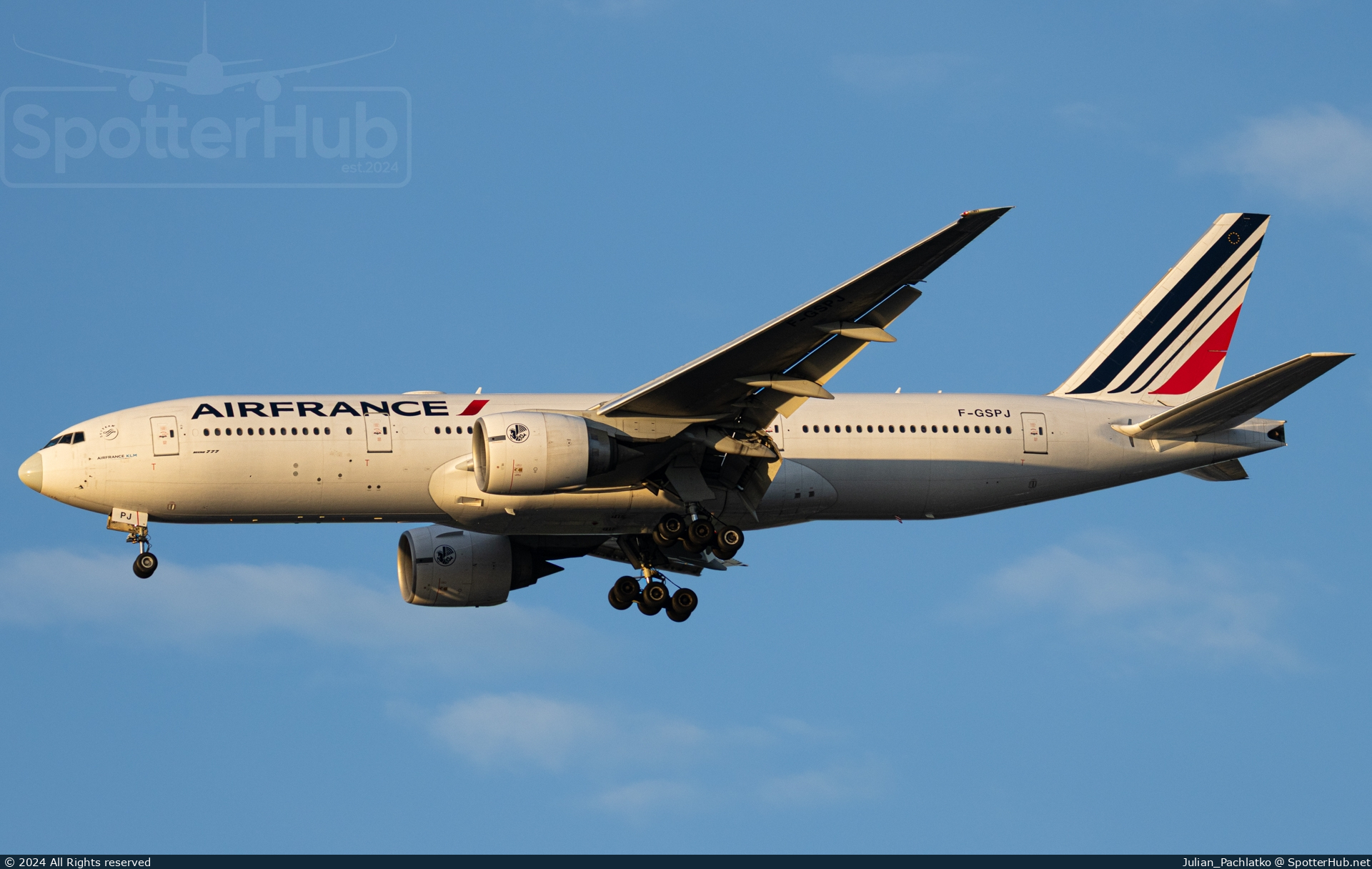 Photo of F-GSPJ - Boeing 777-228(ER) operated by Air France