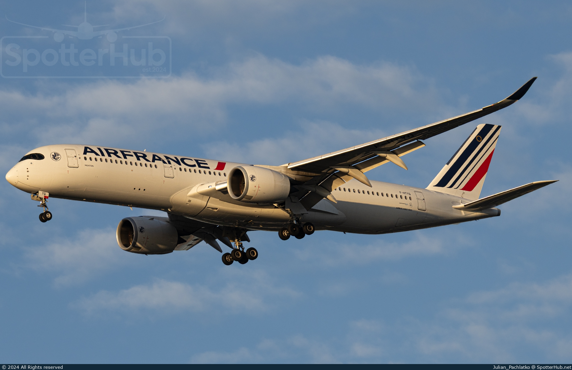 Photo of F-HTYQ - Airbus A350-941 operated by Air France