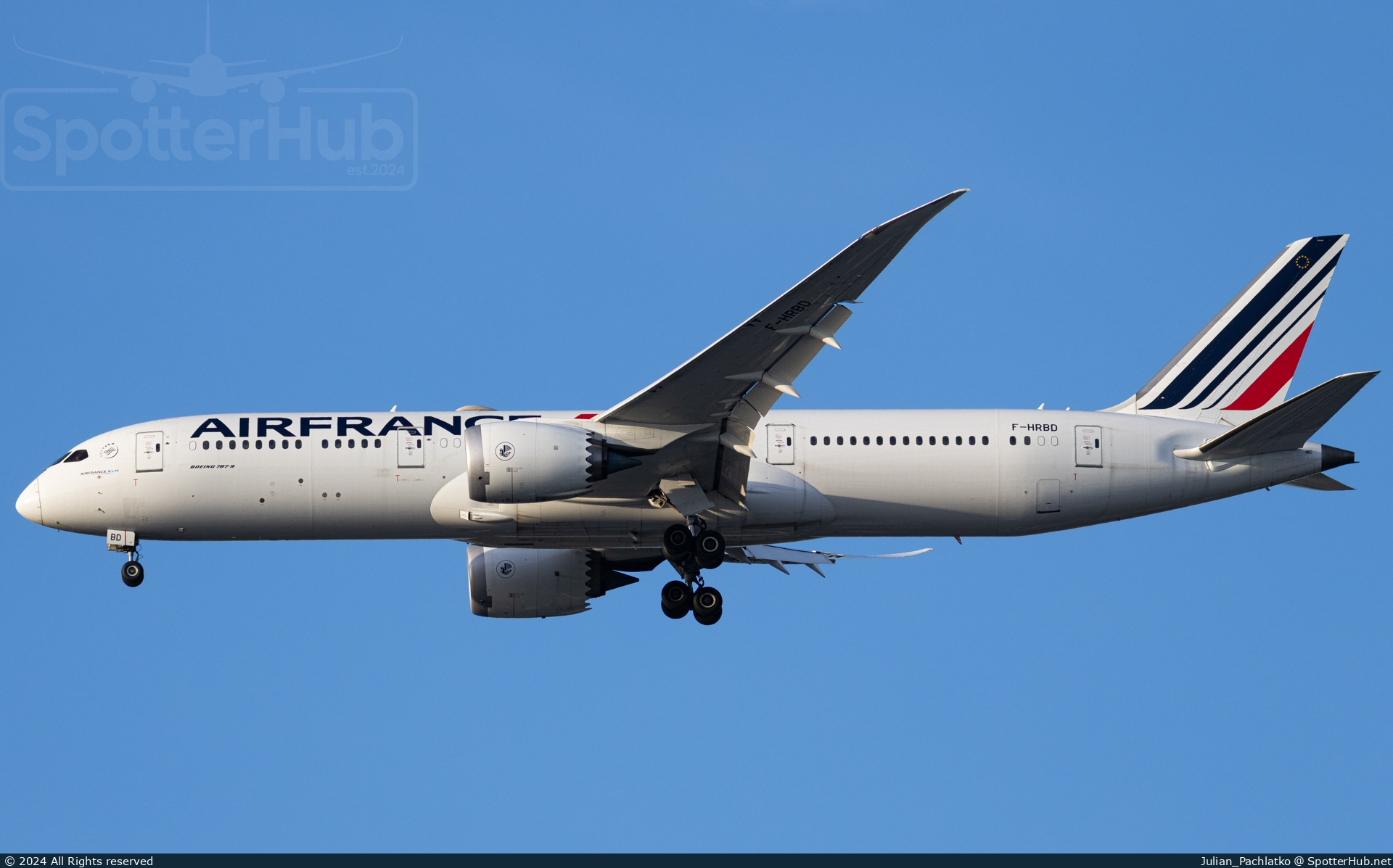 Photo of F-HRBD - Boeing 787-9 Dreamliner operated by Air France