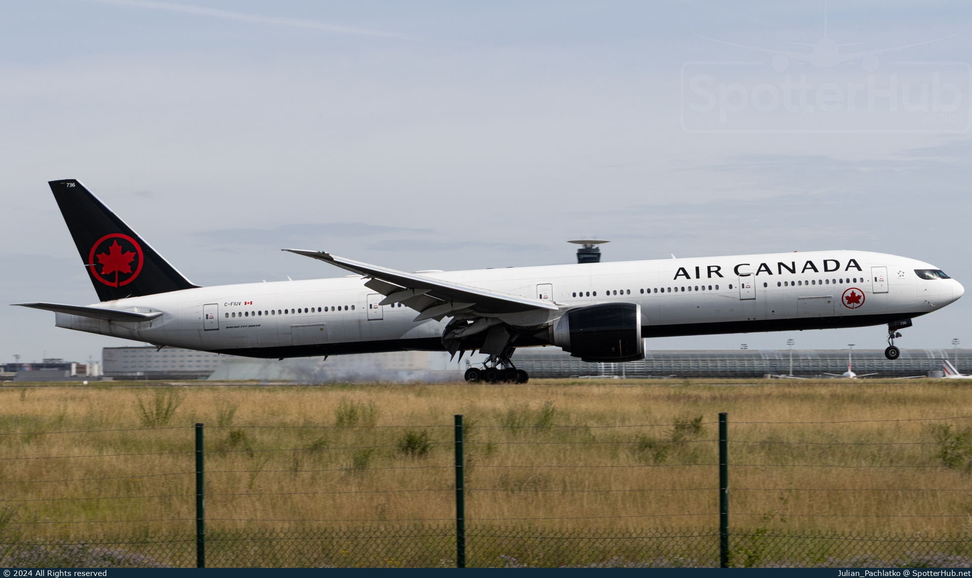 Photo of C-FIUV - Boeing 777-333(ER) operated by Air Canada