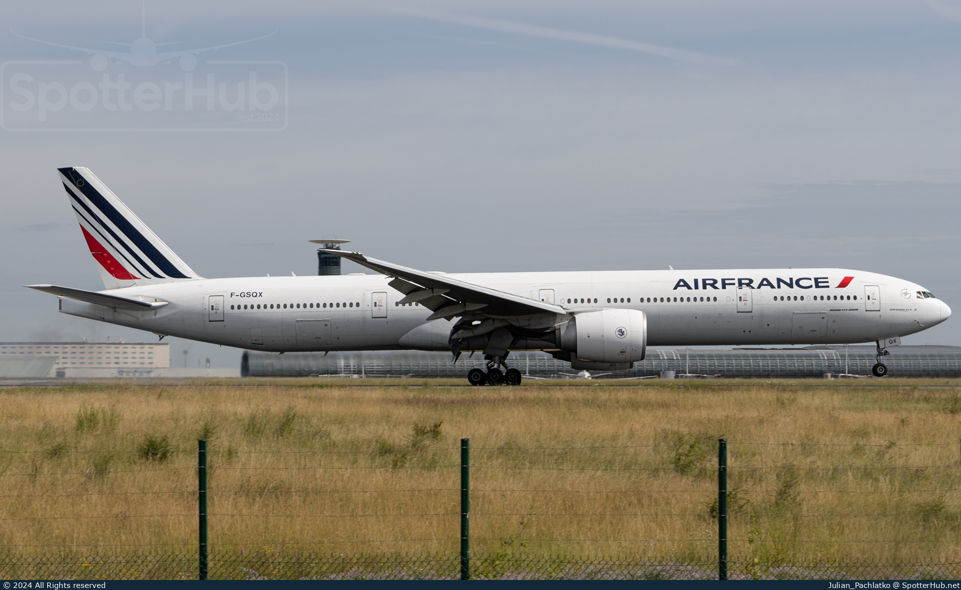 Photo of F-GSQX - Boeing 777-328(ER) operated by Air France