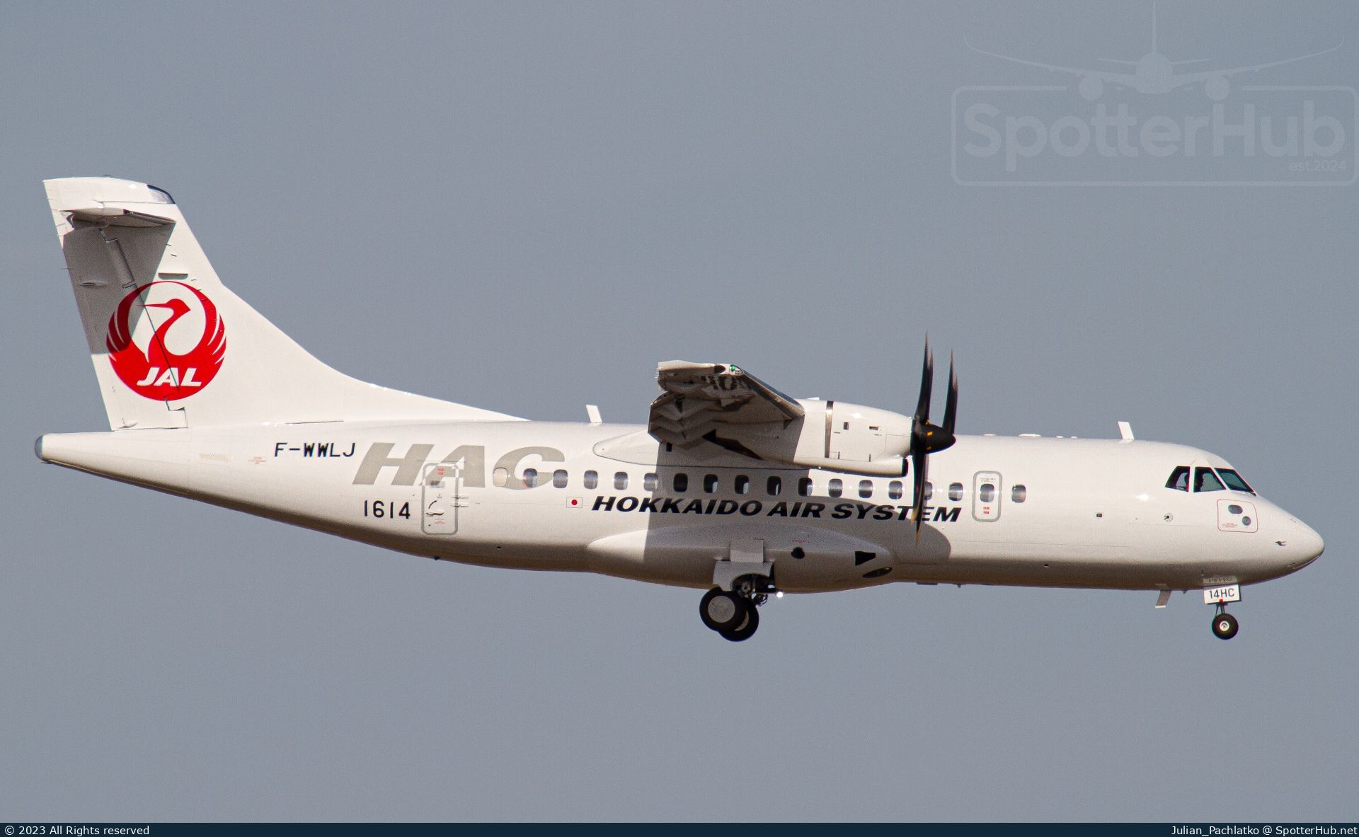Photo of F-WWLJ - ATR 42-600 operated by Hokkaido Air System