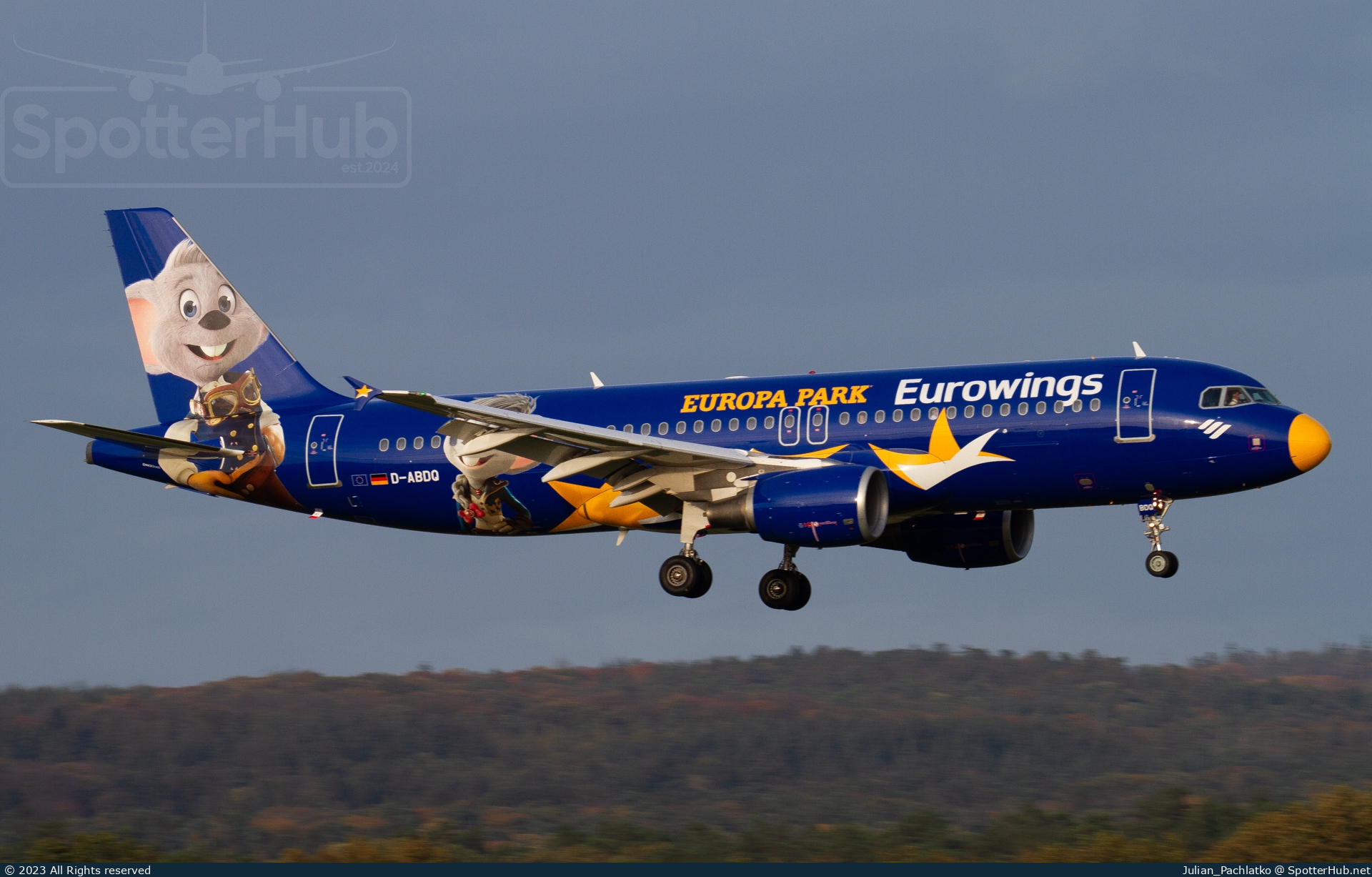 Photo of D-ABDQ - Airbus A320-214 operated by Eurowings