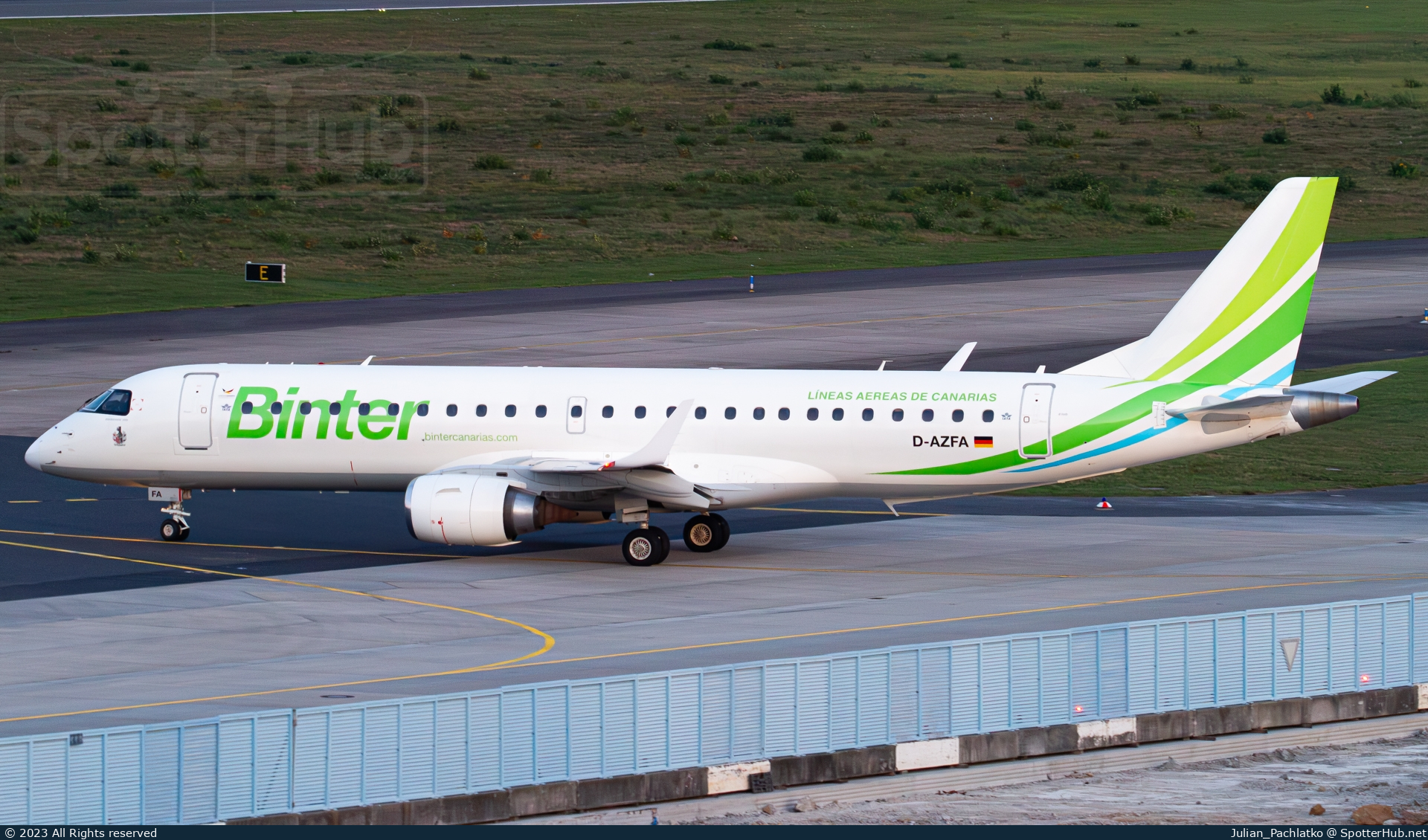 Photo of D-AZFA - Embraer ERJ-190LR operated by Binter Canarias (opb German Airways)