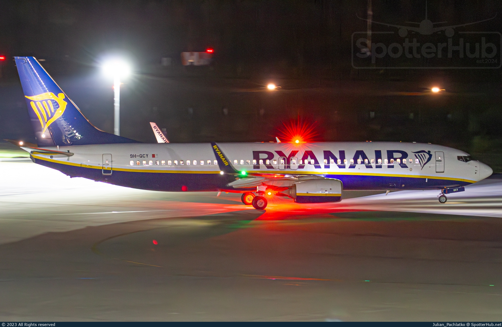 Photo of 9H-QCY - Boeing 737-8AS operated by Ryanair (opb Malta Air)