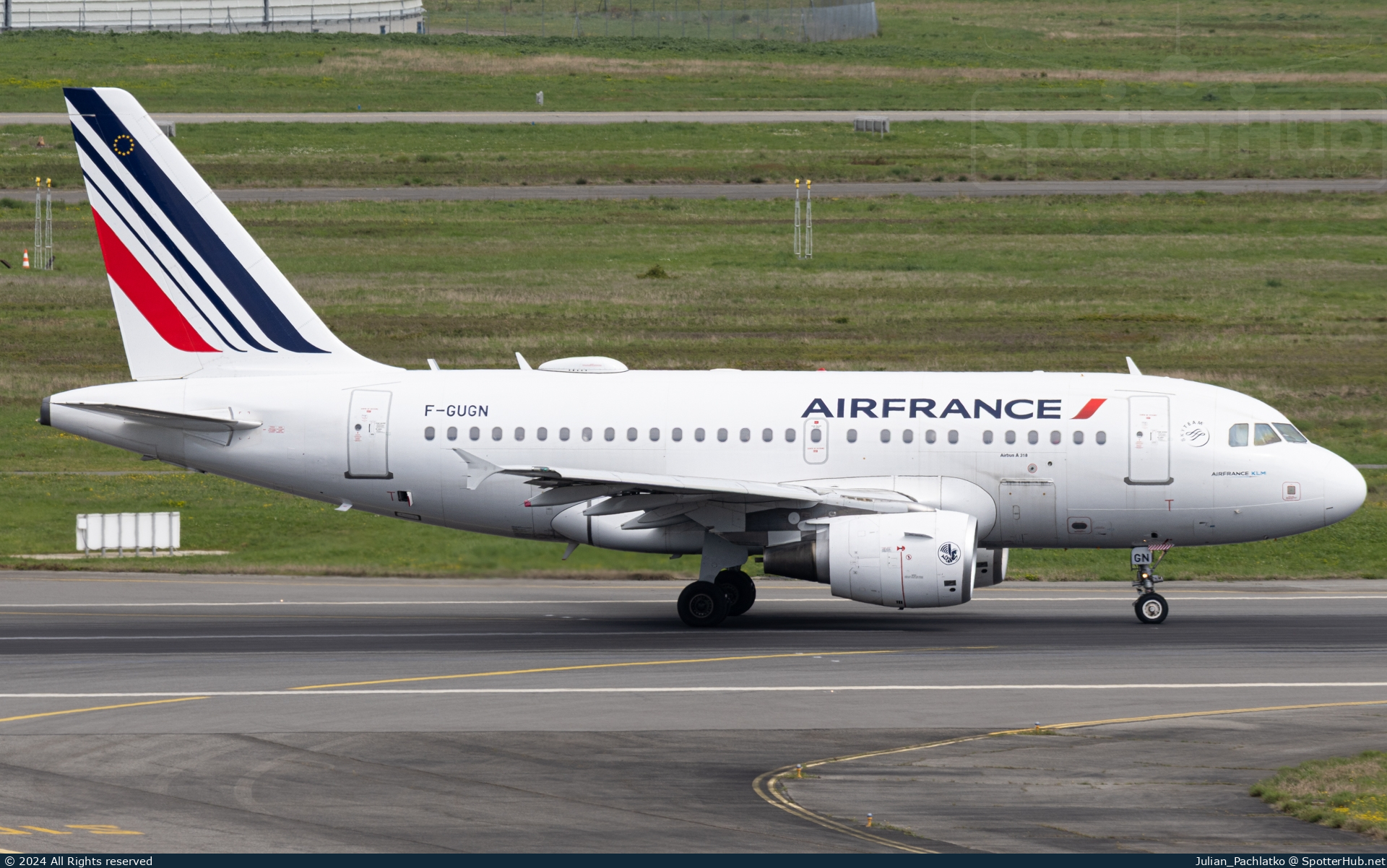Photo of F-GUGN - Airbus A318-111 operated by Air France