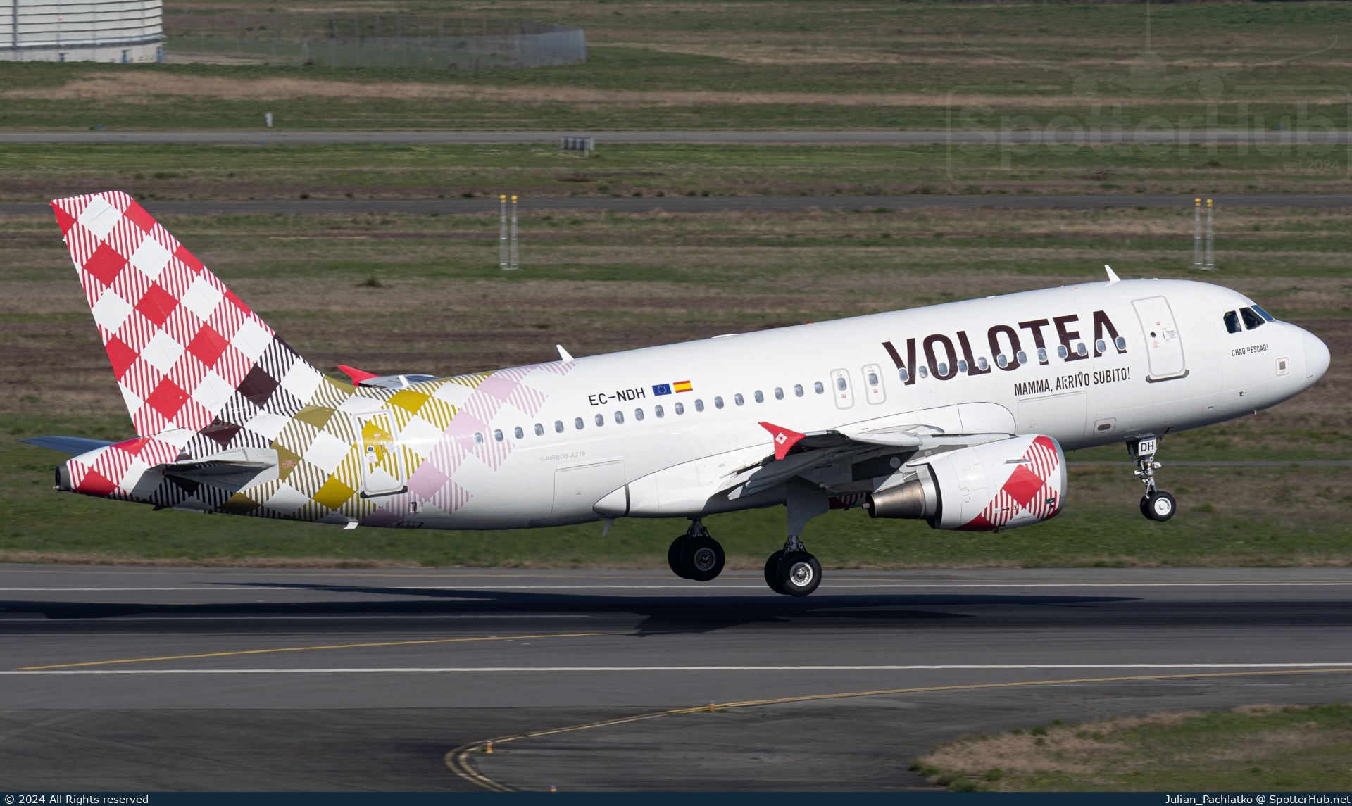 Photo of EC-NDH - Airbus A319-111 operated by Volotea