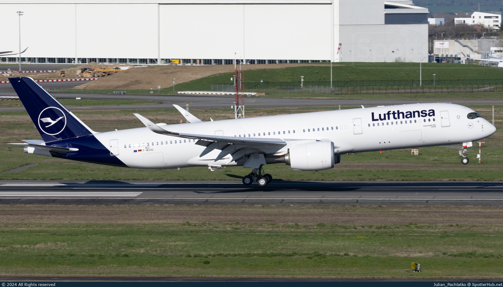 Photo of F-WZHD - Airbus A350-941 operated by Lufthansa