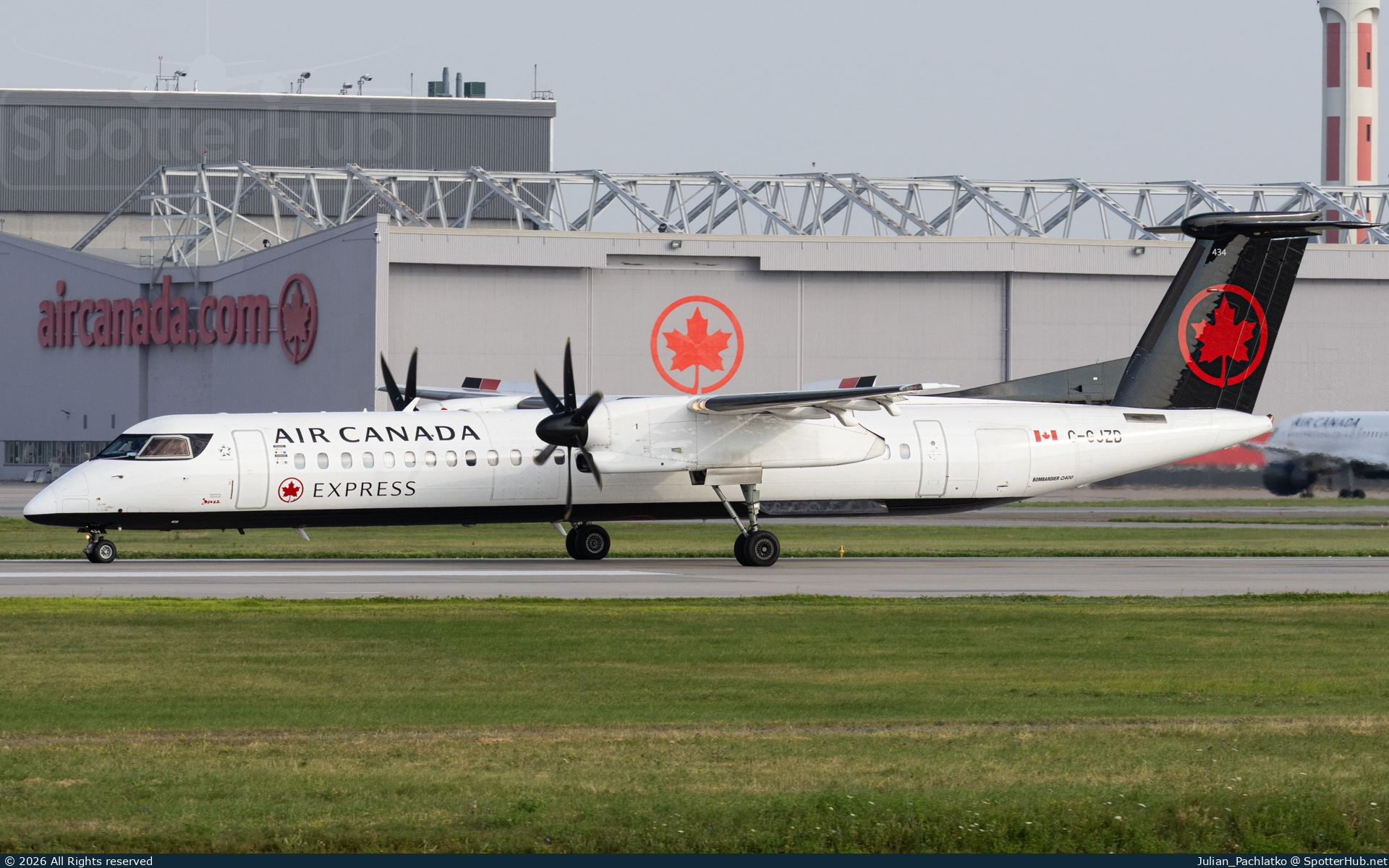 Photo of C-GJZD - Bombardier DHC-8-402 Dash 8 Q400 operated by Air Canada Express (opb Jazz Air)