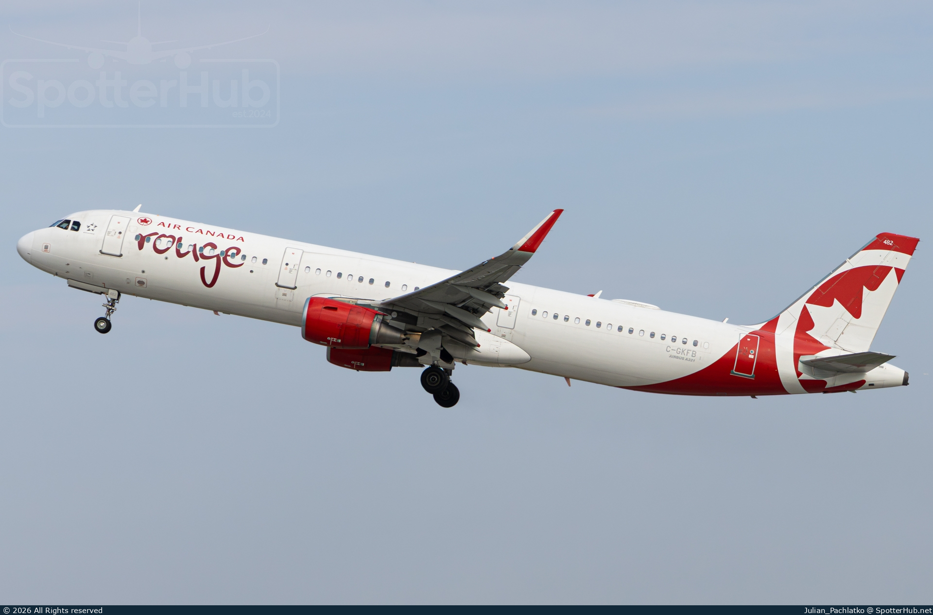 Photo of C-GKFB - Airbus A321-211 operated by Air Canada Rouge