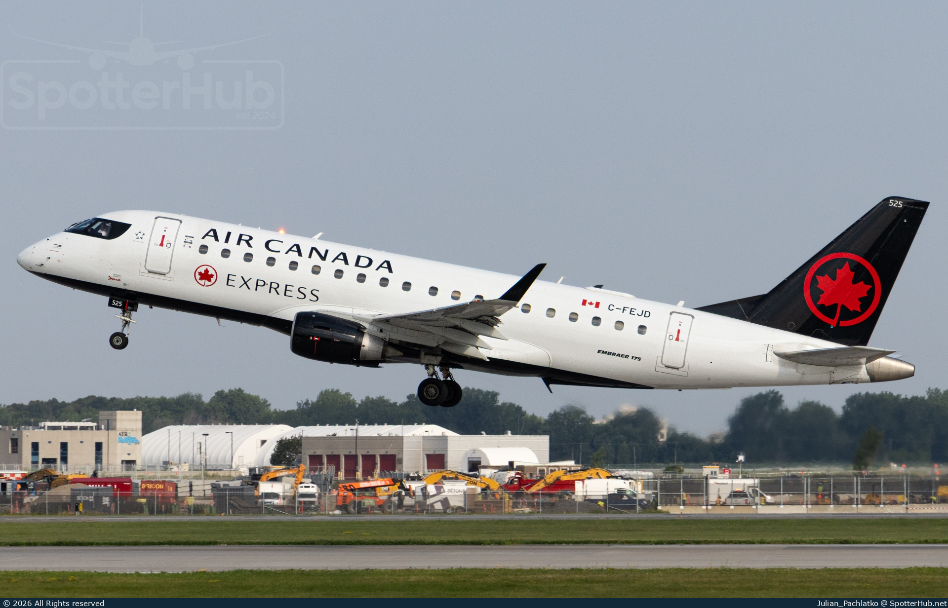 Photo of C-FEJD - Embraer ERJ-175SU operated by Air Canada Express (opb Jazz Air)