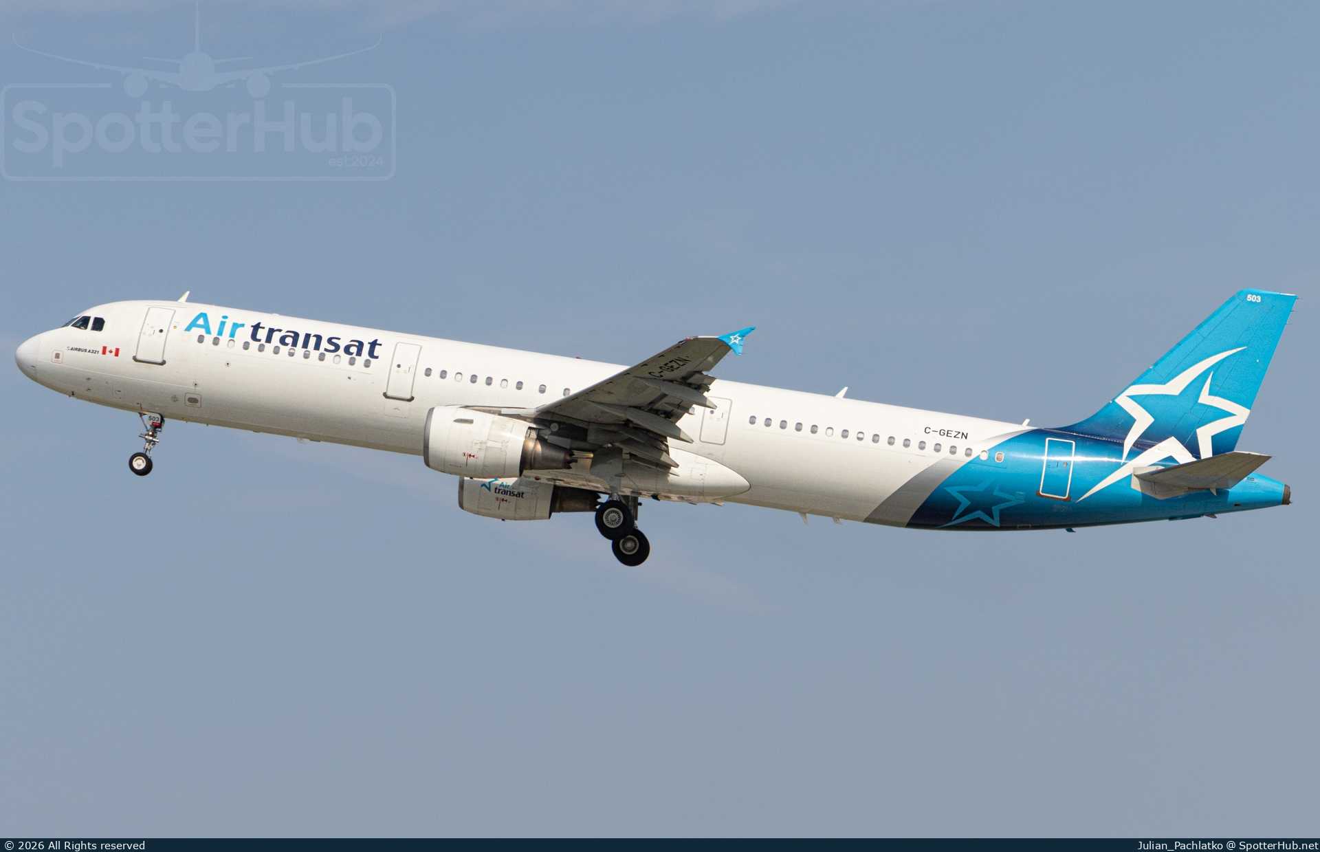 Photo of C-GEZN - Airbus A321-211 operated by Air Transat